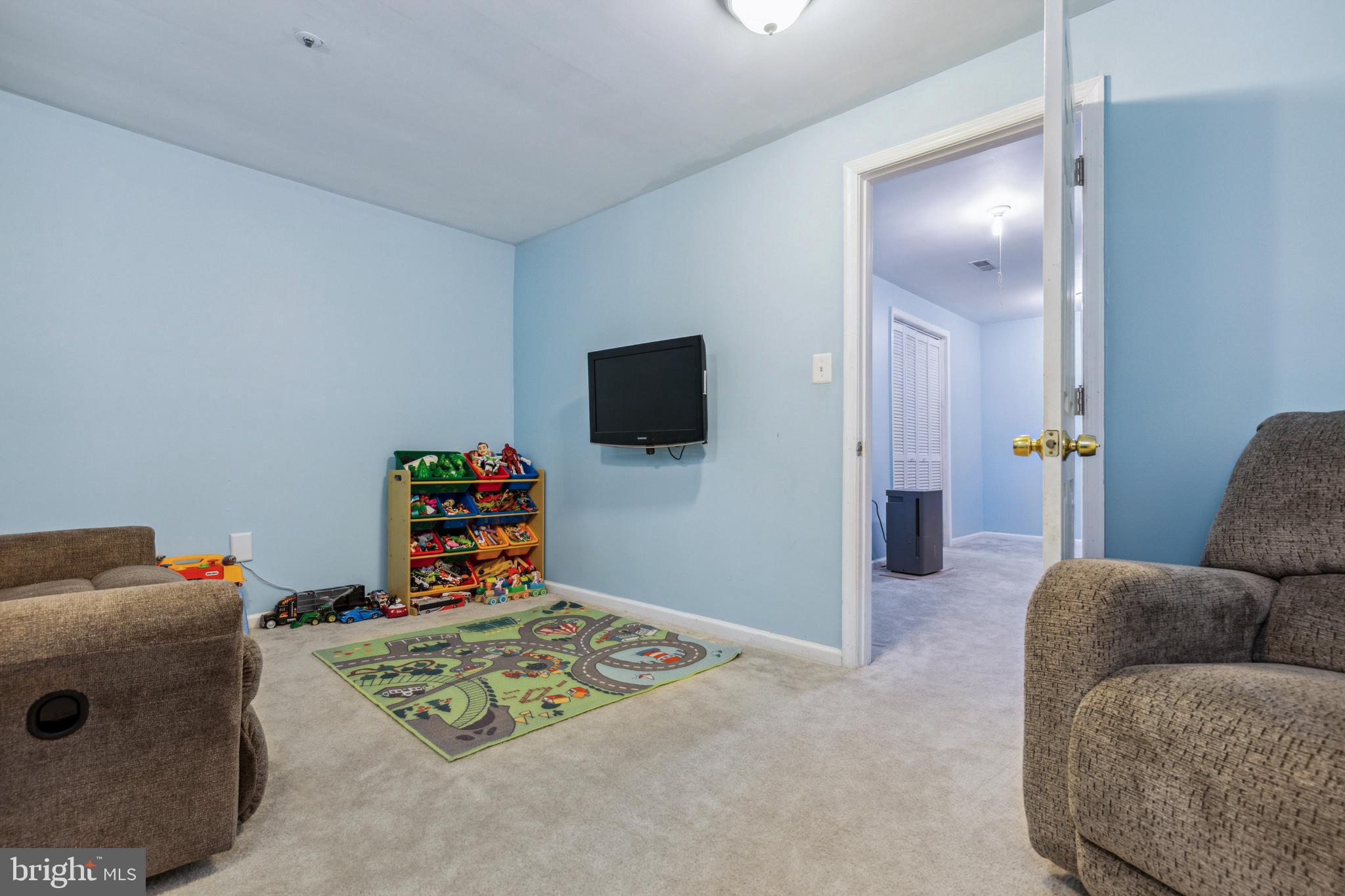 FLOWER HILL - Residential