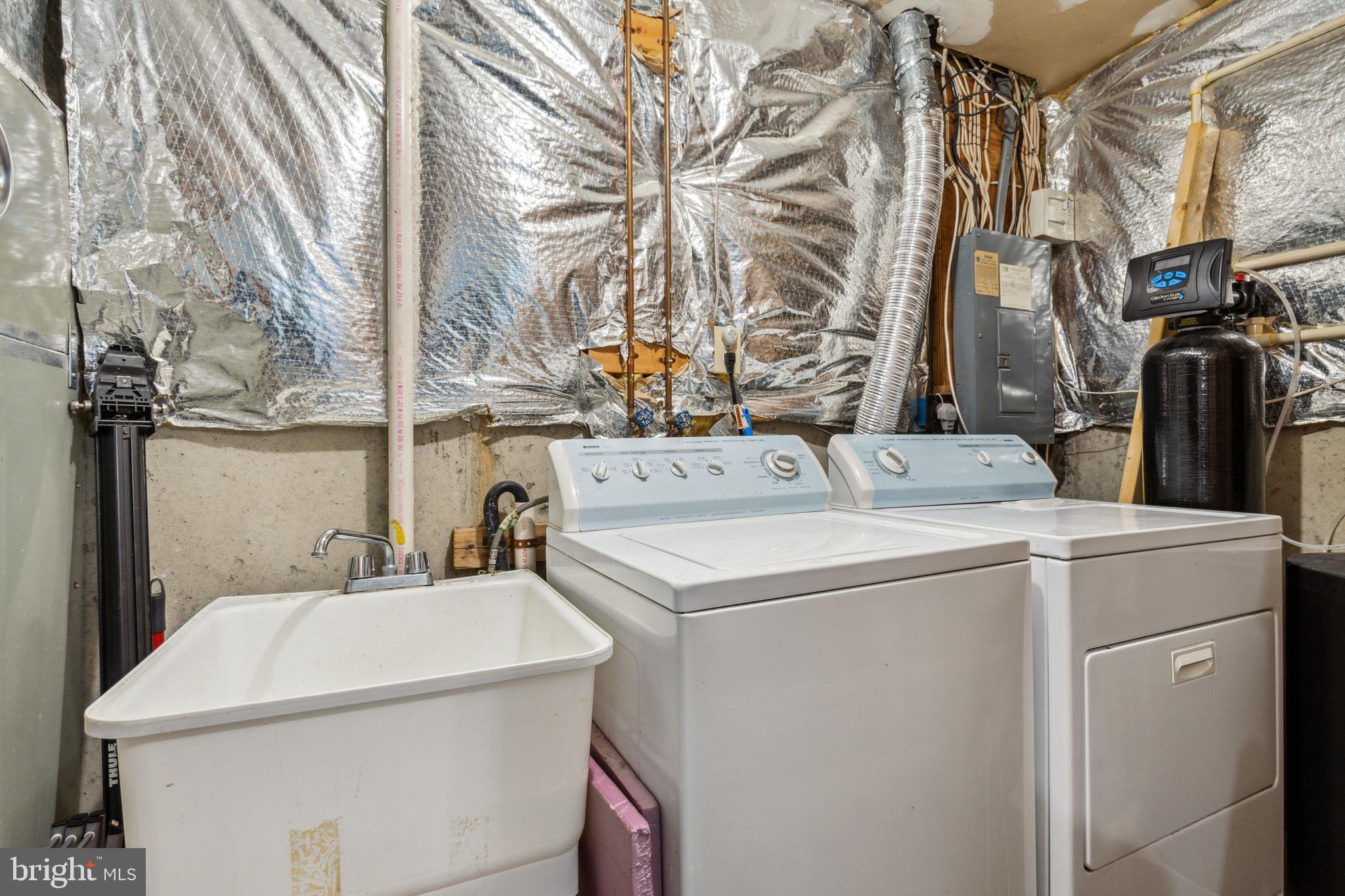 FLOWER HILL - Residential