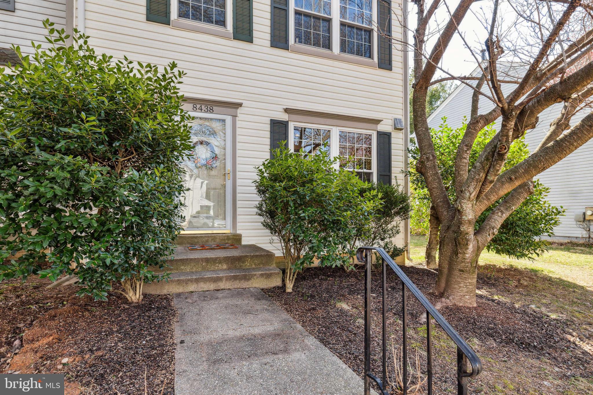 FLOWER HILL - Residential