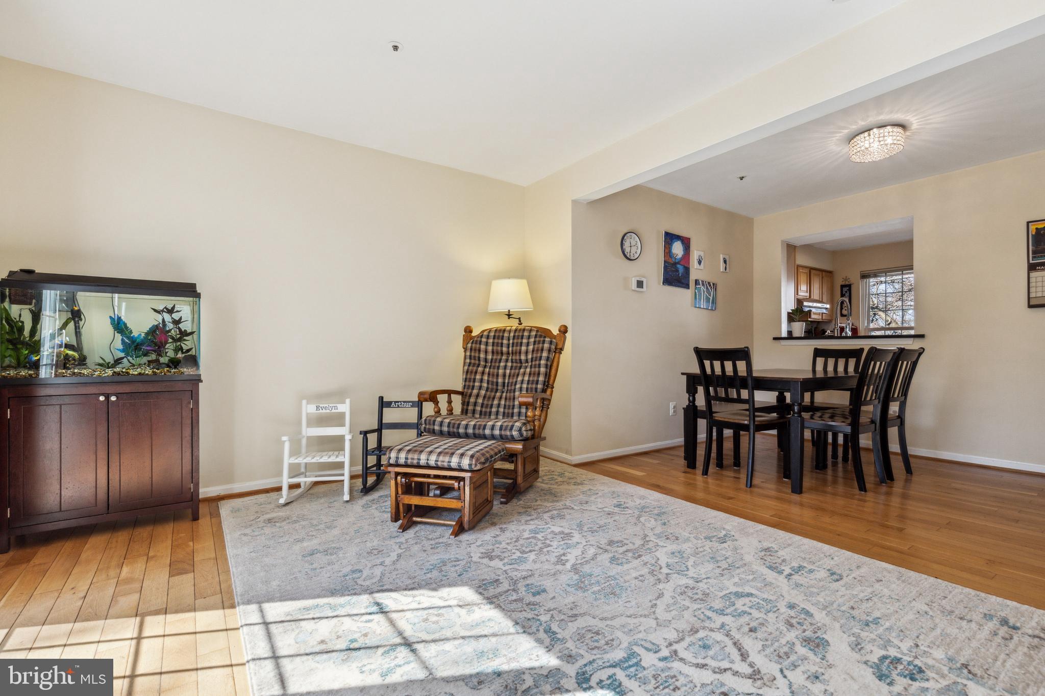 FLOWER HILL - Residential