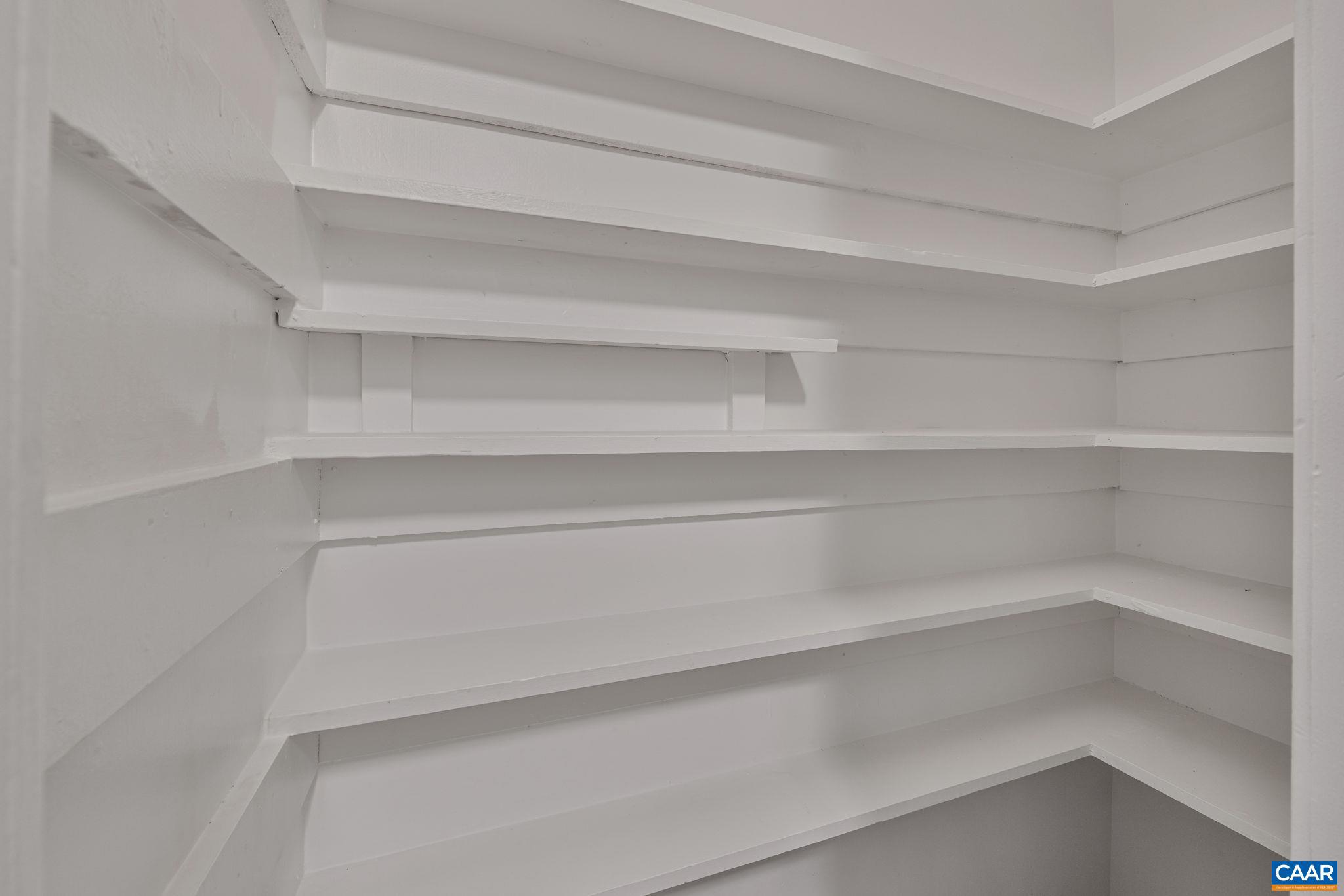 LAKE MONTICELLO - Residential