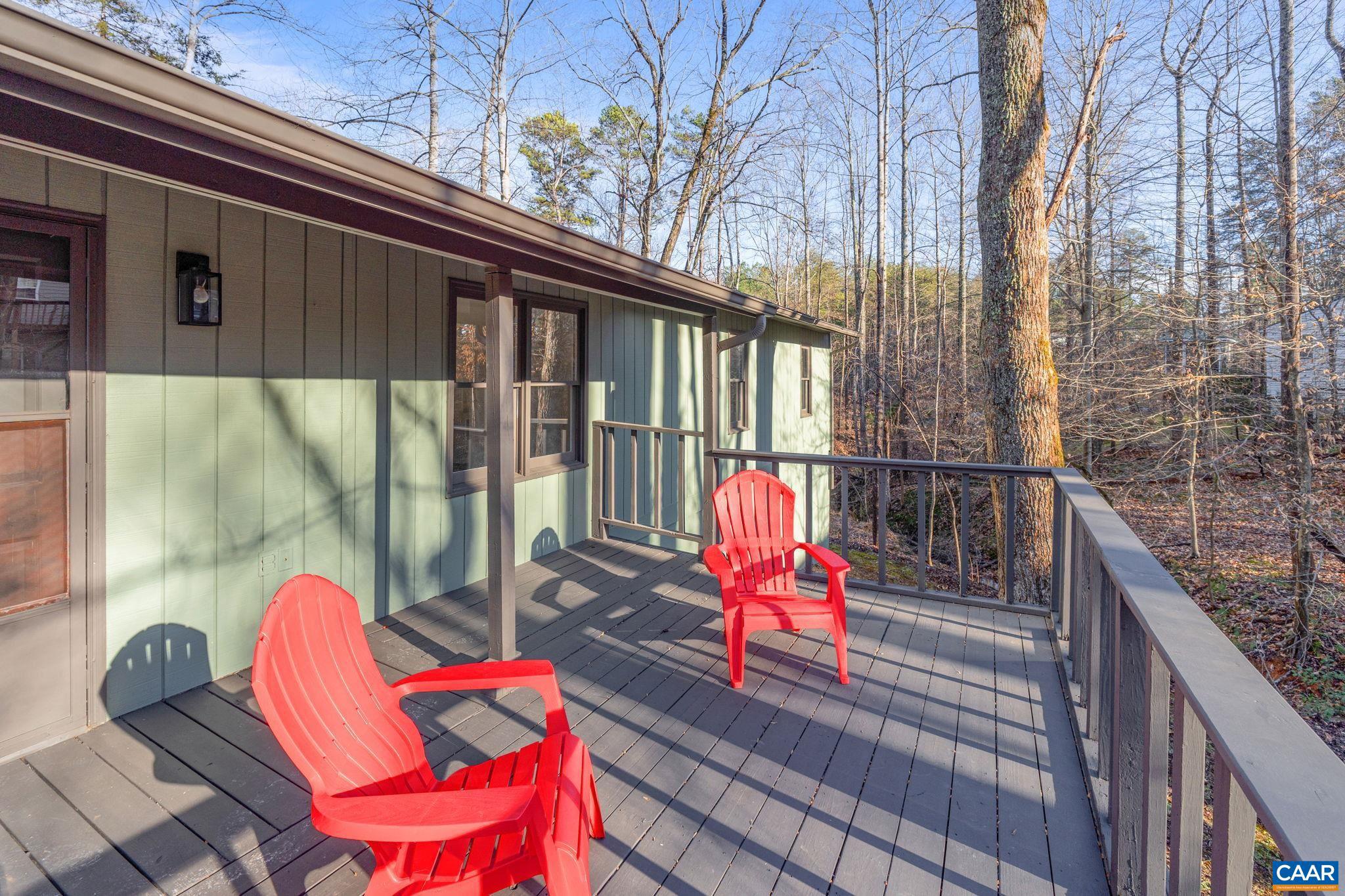 LAKE MONTICELLO - Residential