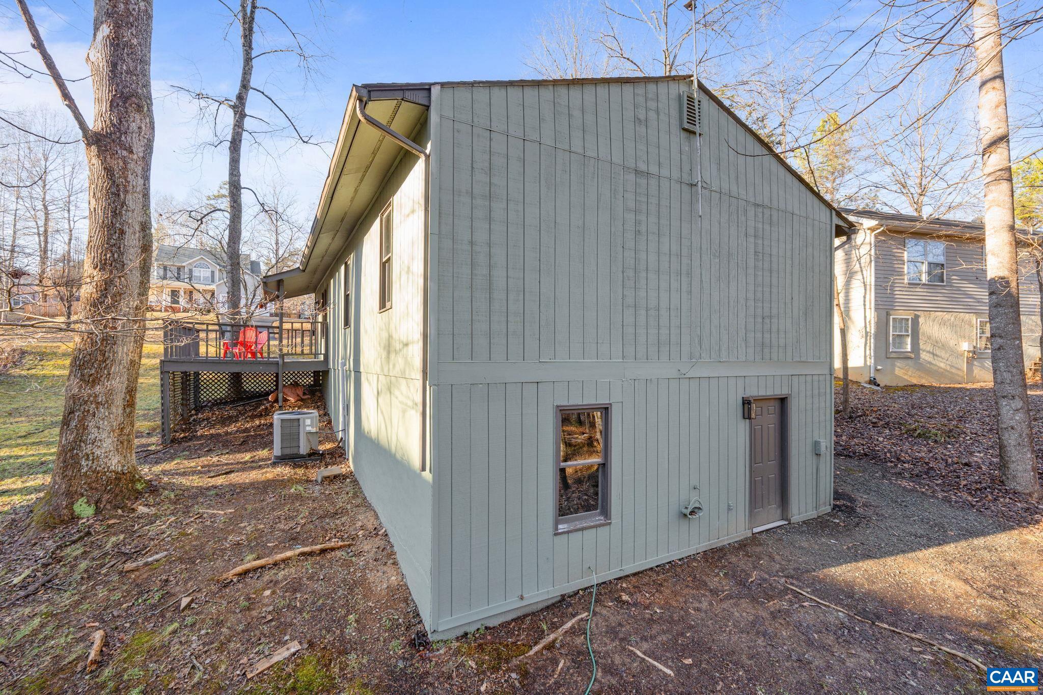 LAKE MONTICELLO - Residential