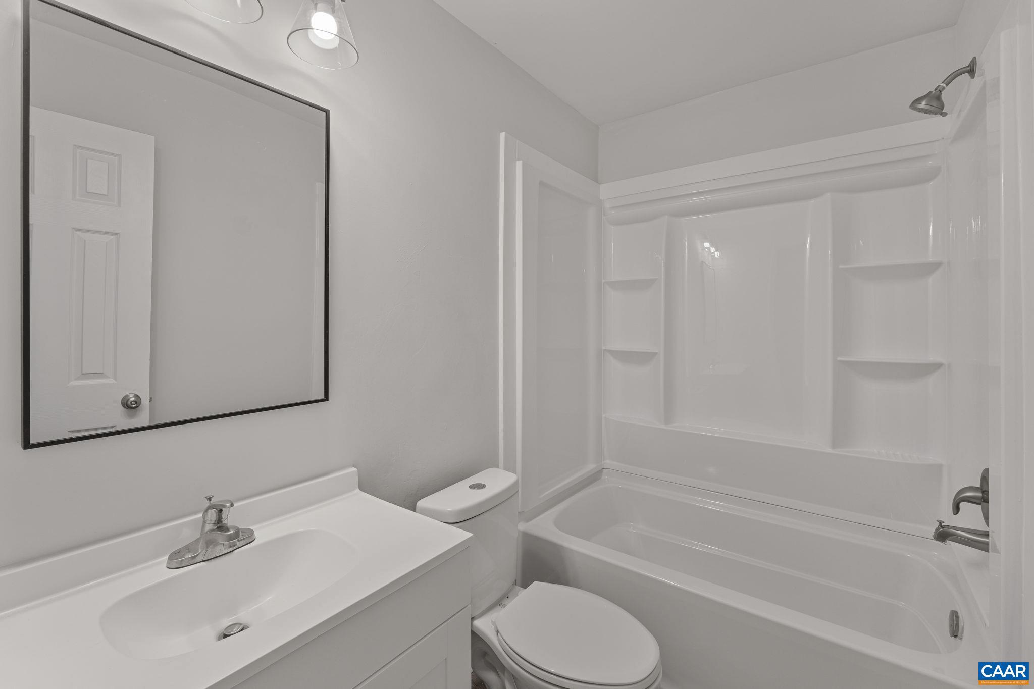 LAKE MONTICELLO - Residential