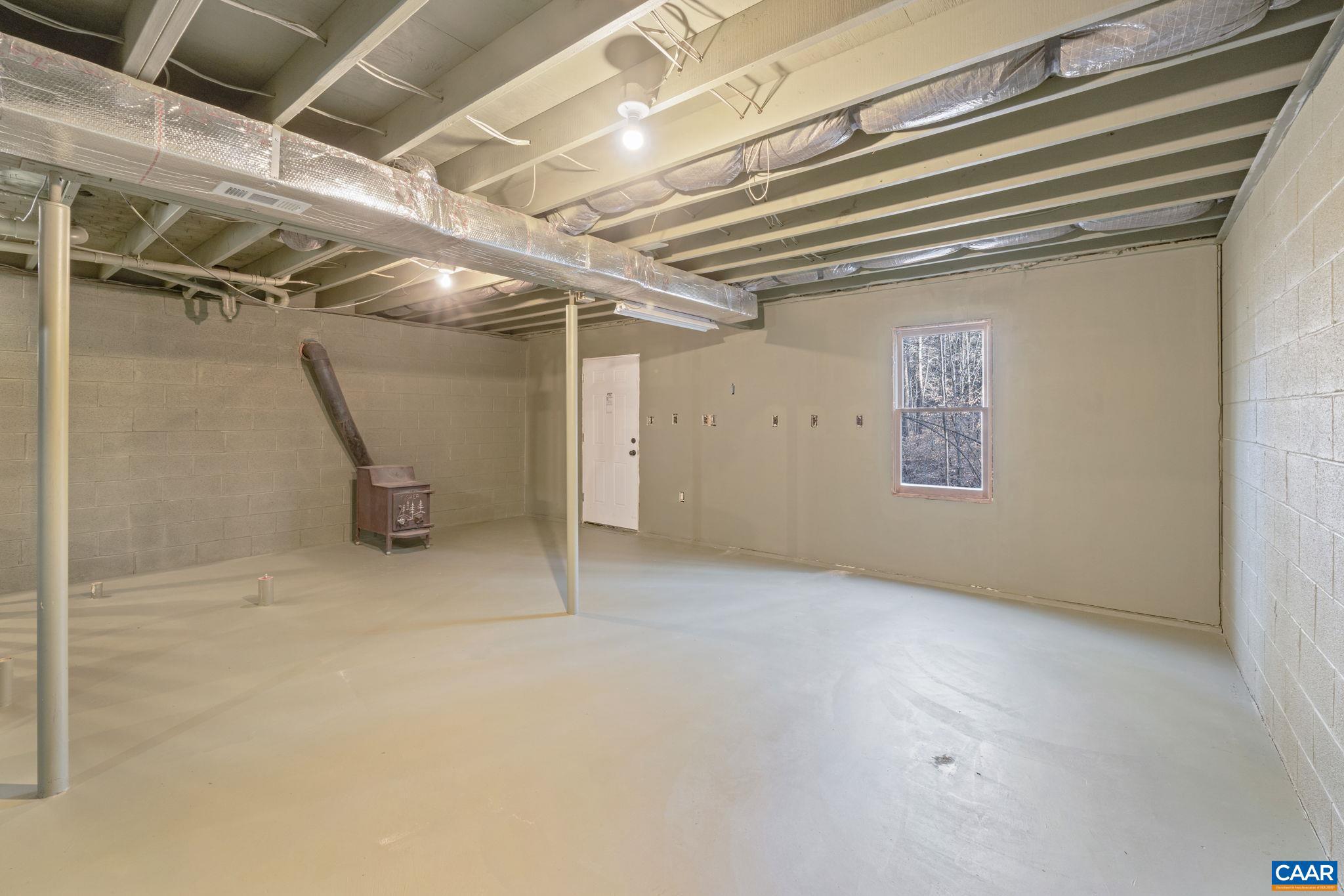 LAKE MONTICELLO - Residential