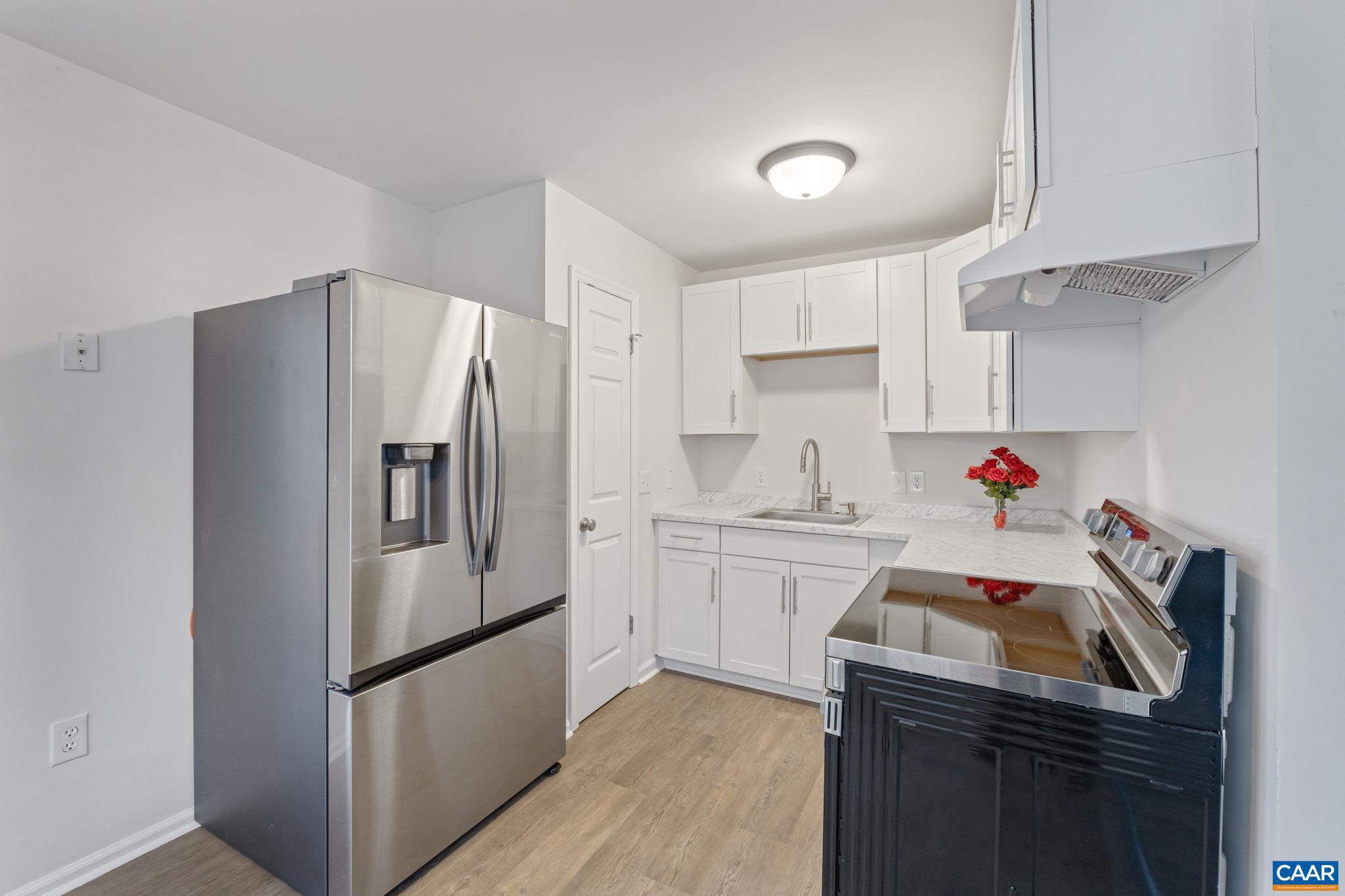 LAKE MONTICELLO - Residential