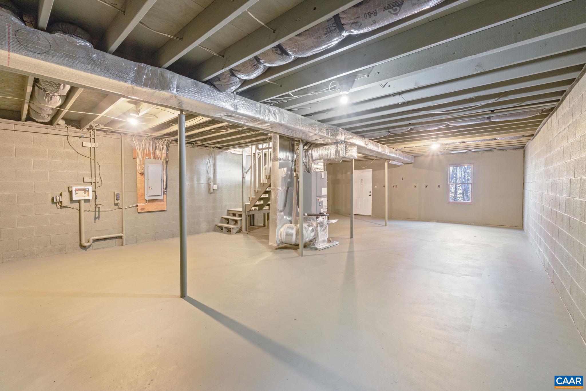 LAKE MONTICELLO - Residential