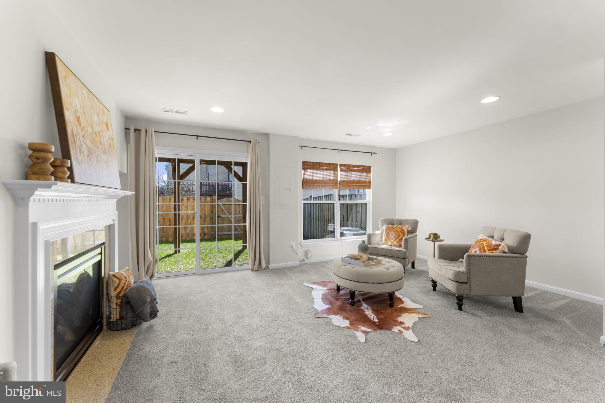 VICTORY LAKES - Residential