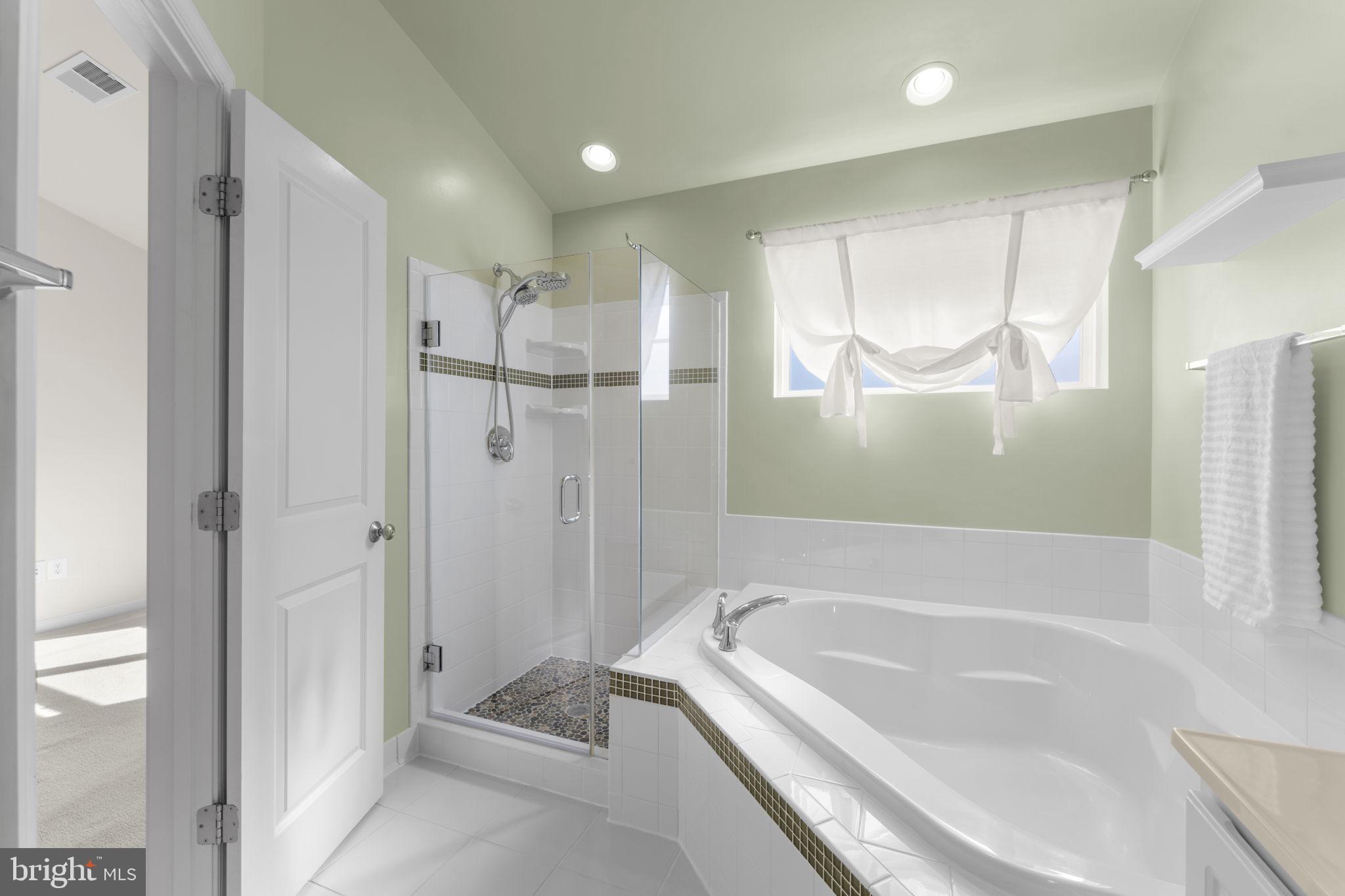 VICTORY LAKES - Residential