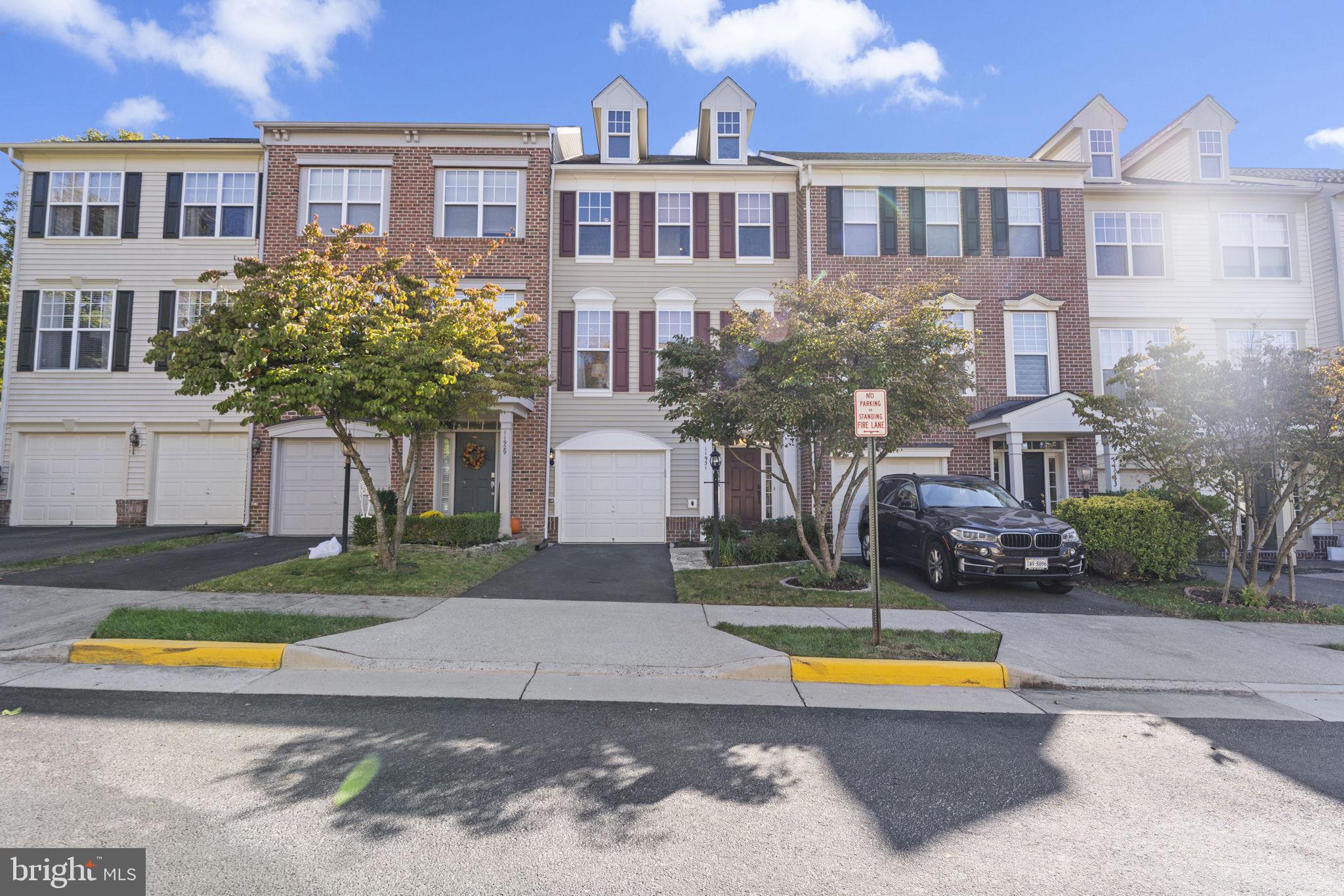 VICTORY LAKES - Residential