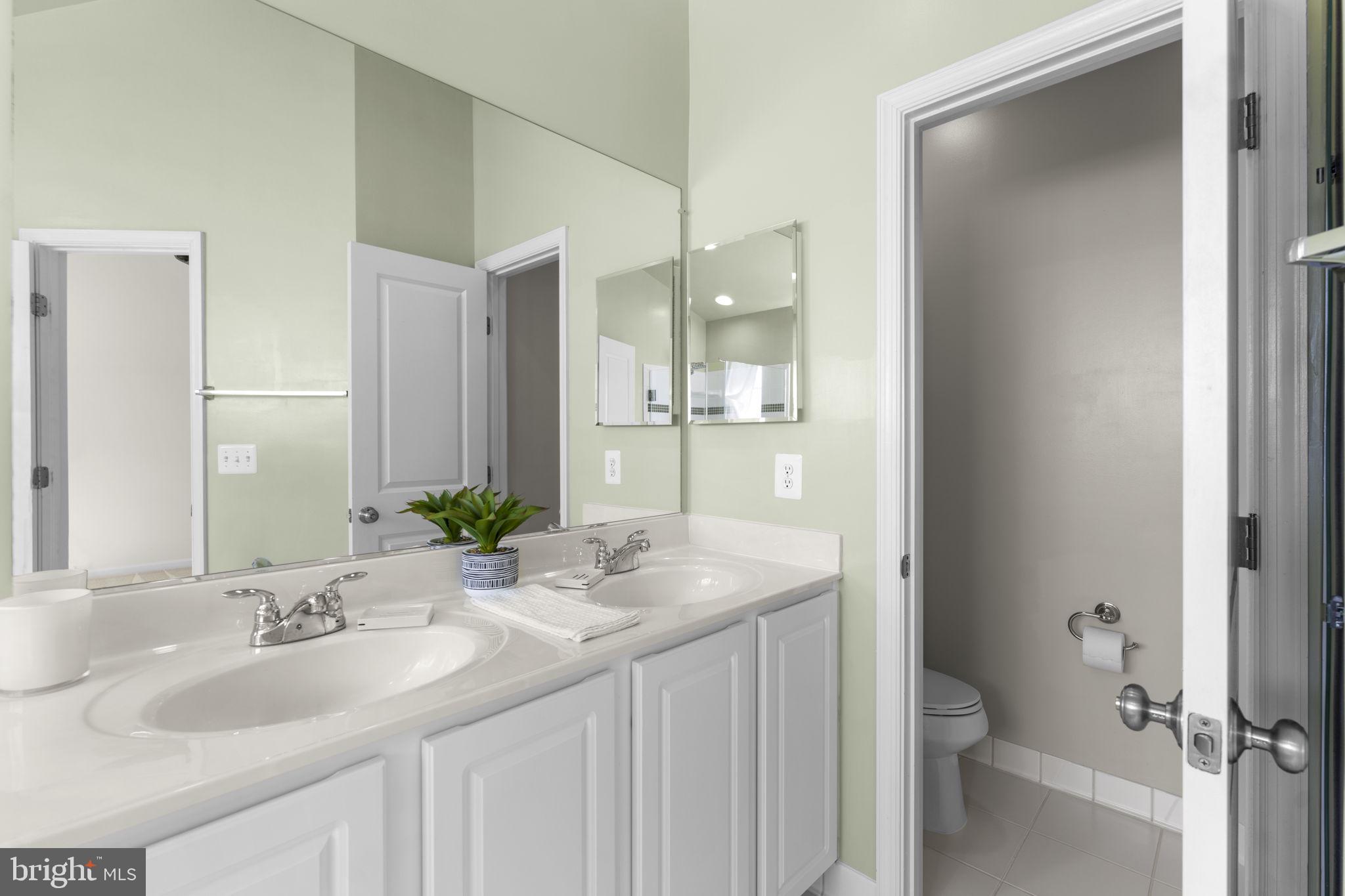 VICTORY LAKES - Residential