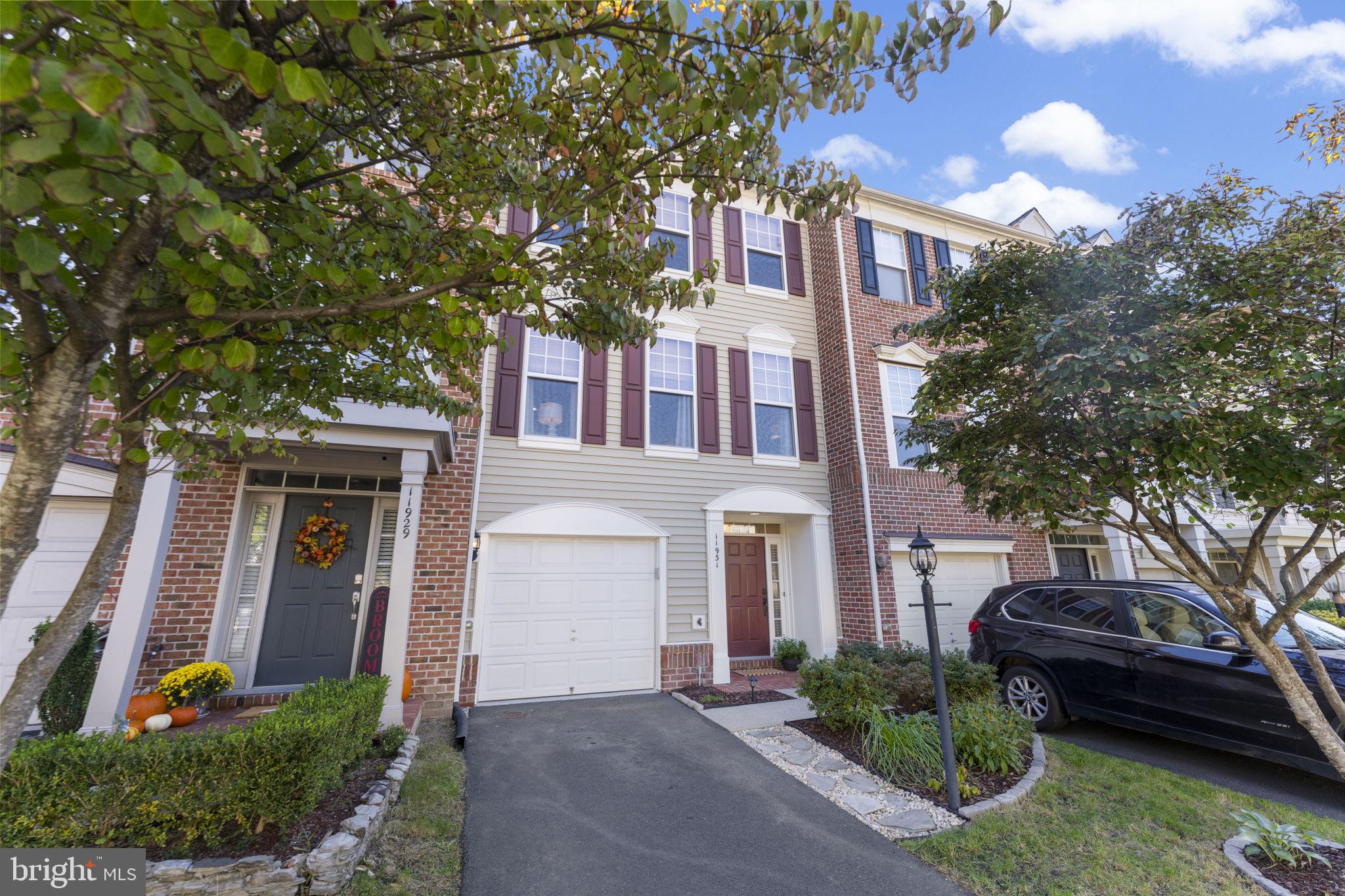 VICTORY LAKES - Residential