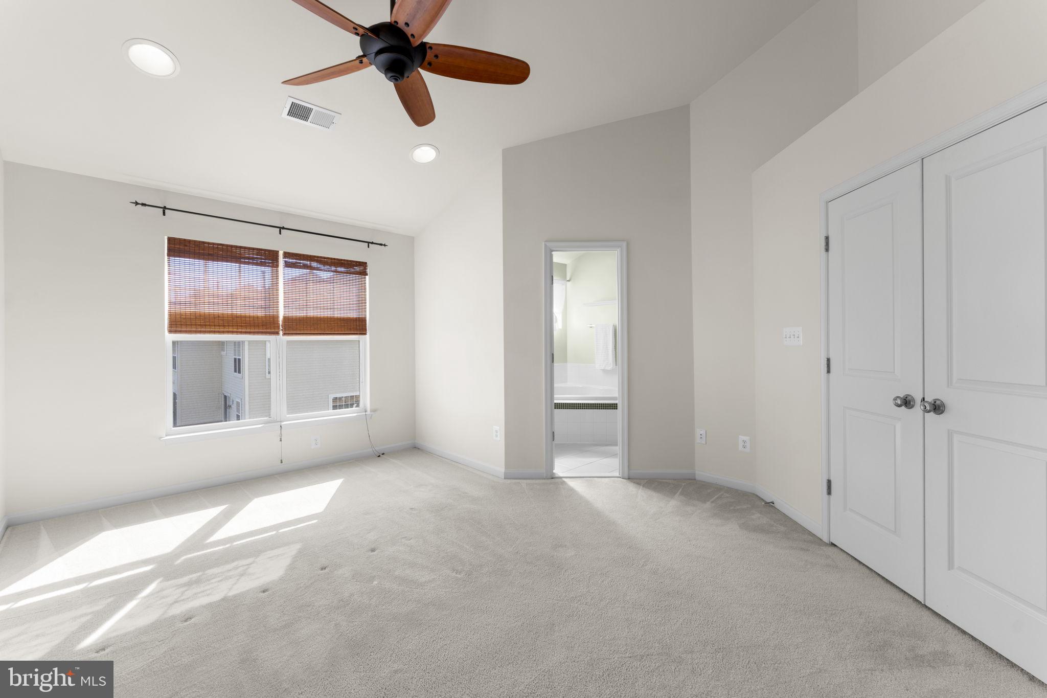 VICTORY LAKES - Residential