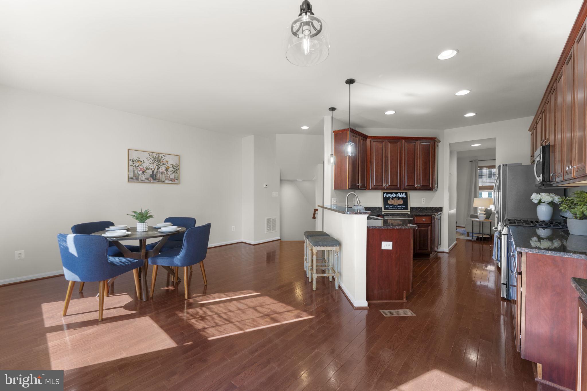 VICTORY LAKES - Residential