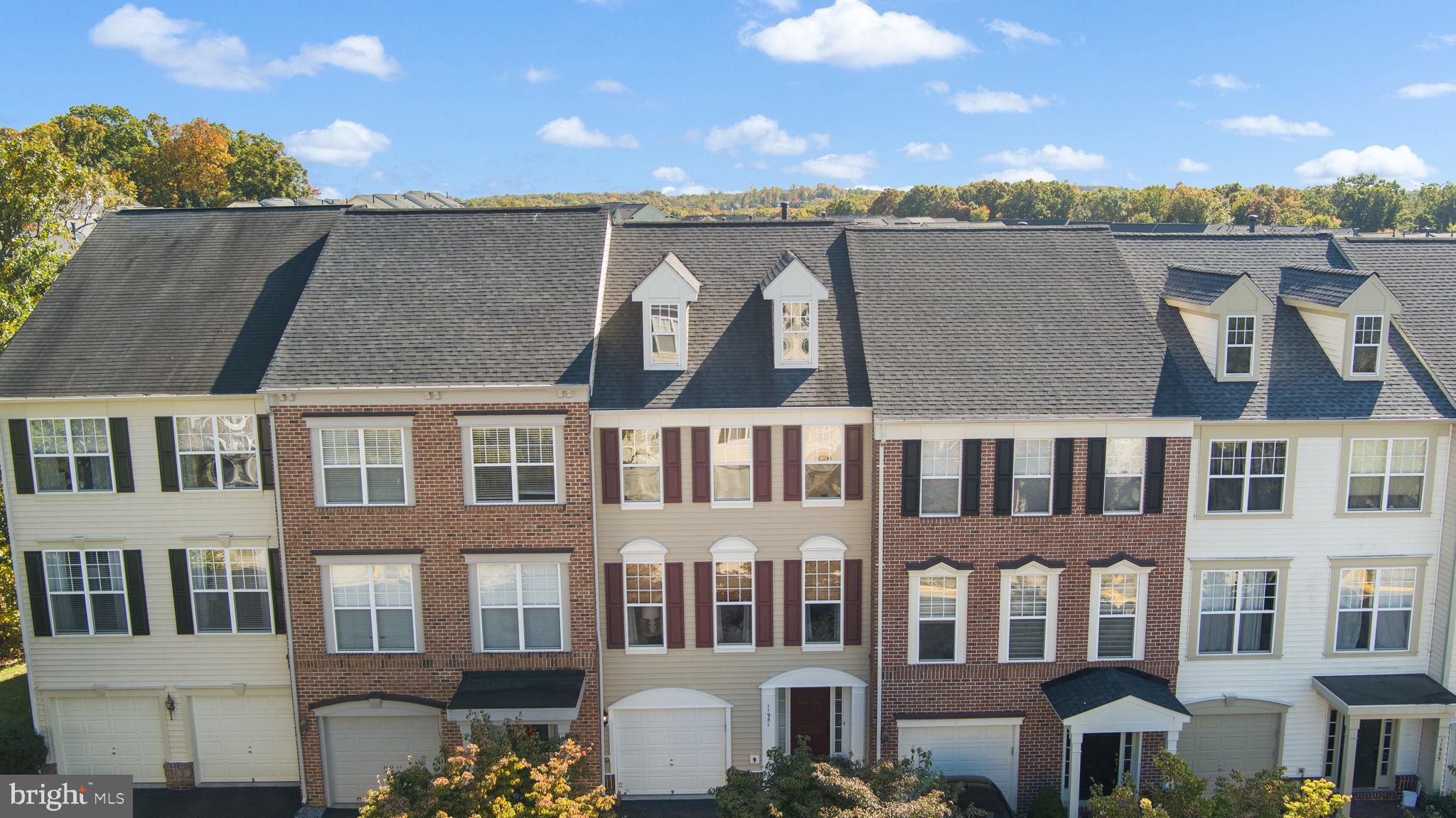 VICTORY LAKES - Residential