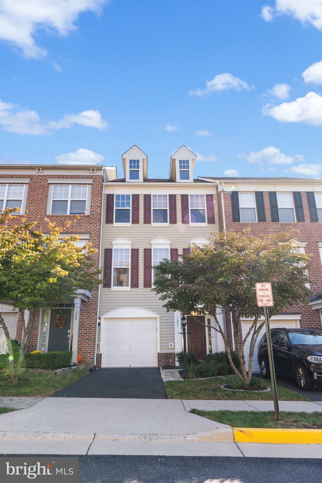 VICTORY LAKES - Residential