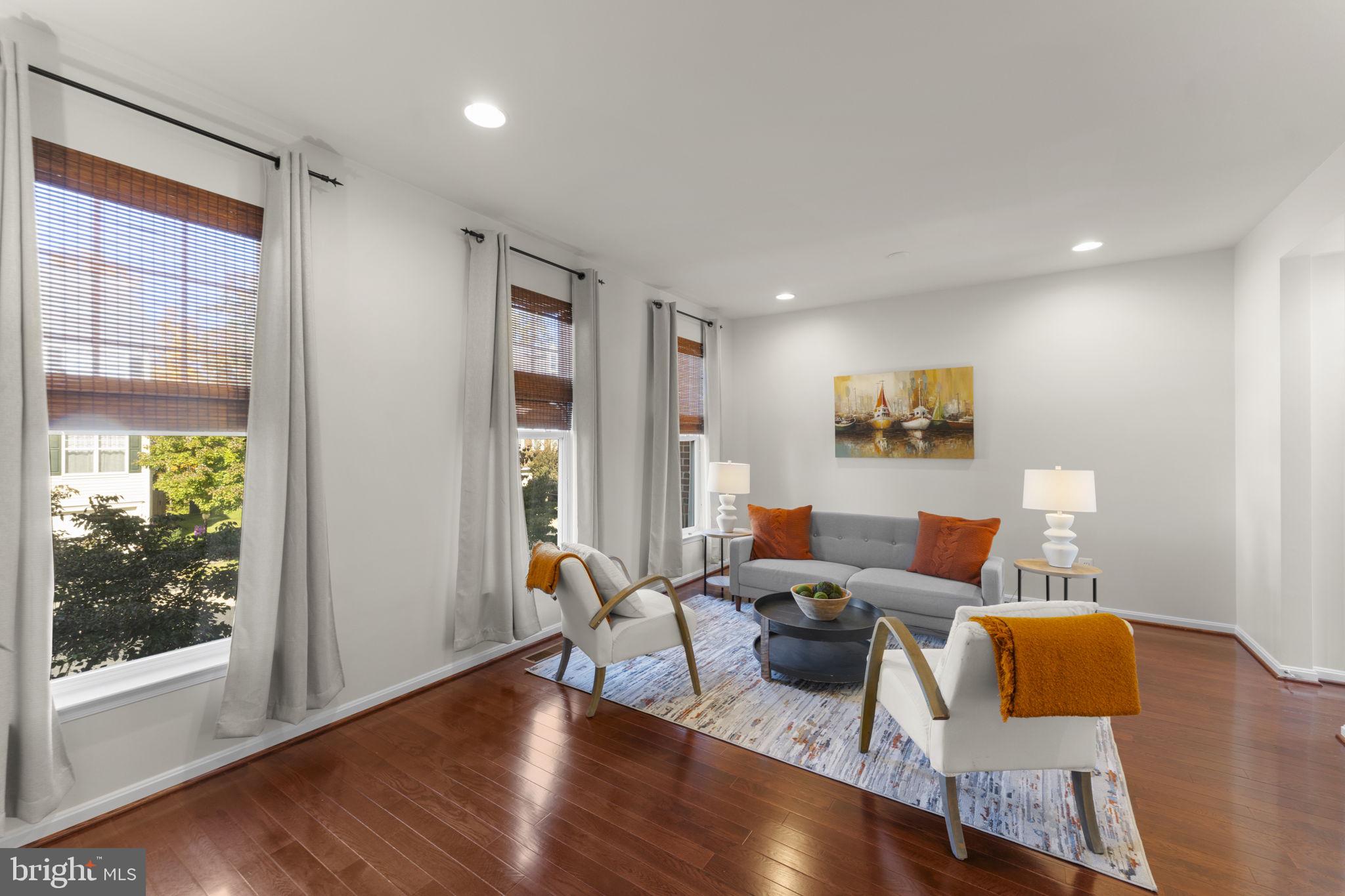 VICTORY LAKES - Residential