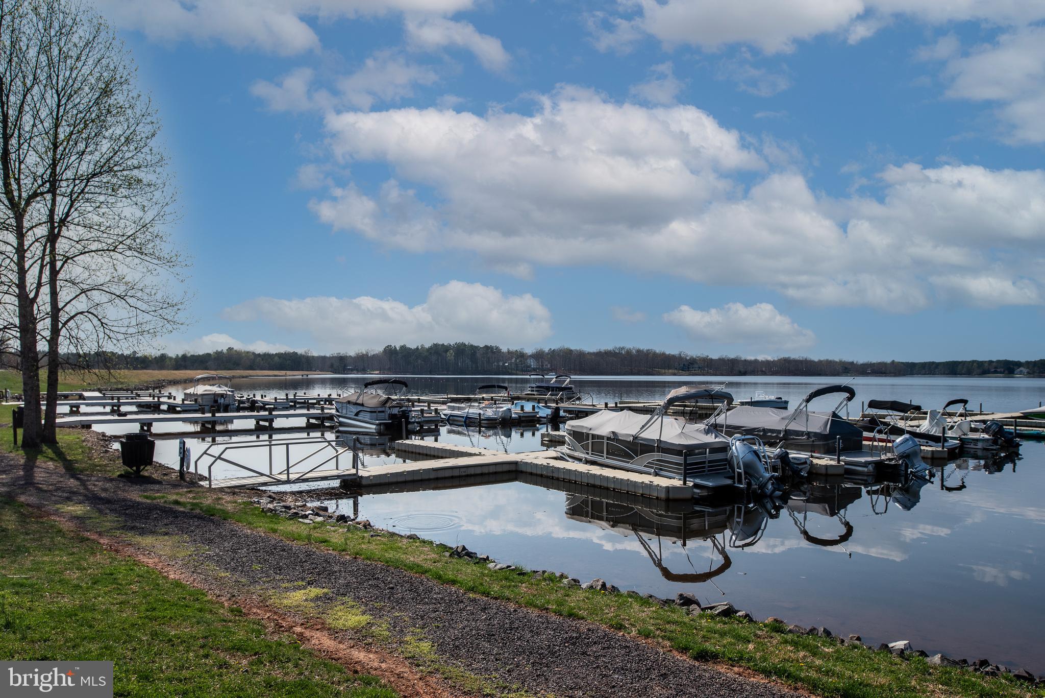 FAWN LAKE - Residential