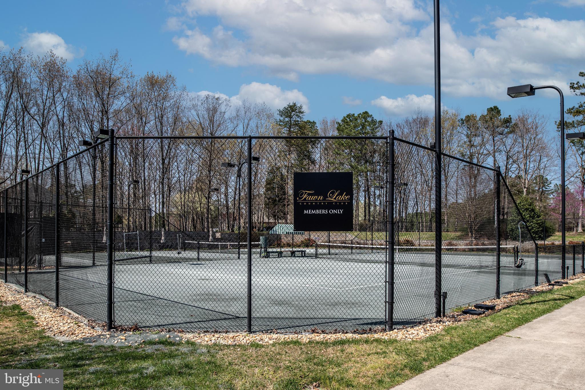 FAWN LAKE - Residential