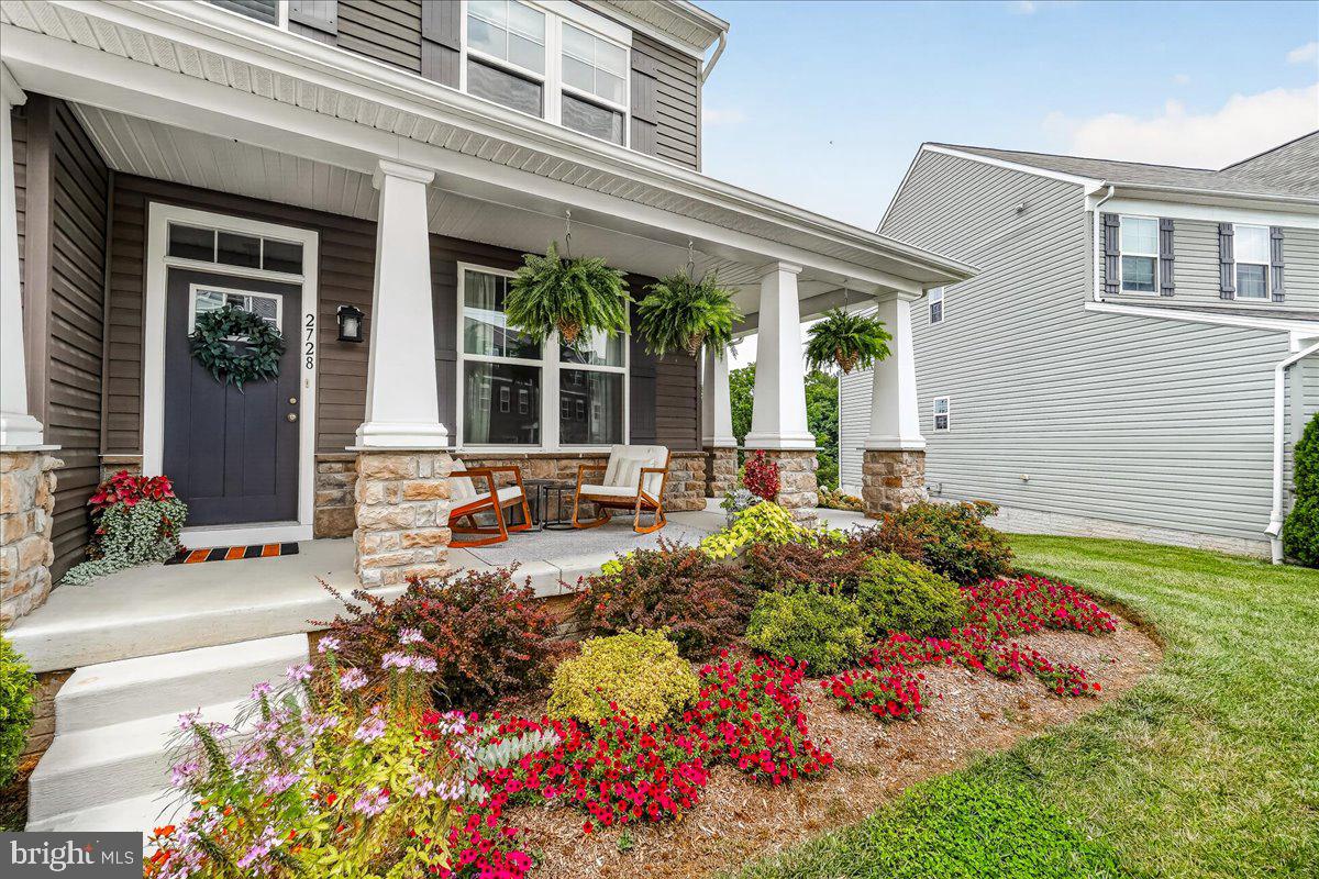 2728 TOWN VIEW CIRCLE