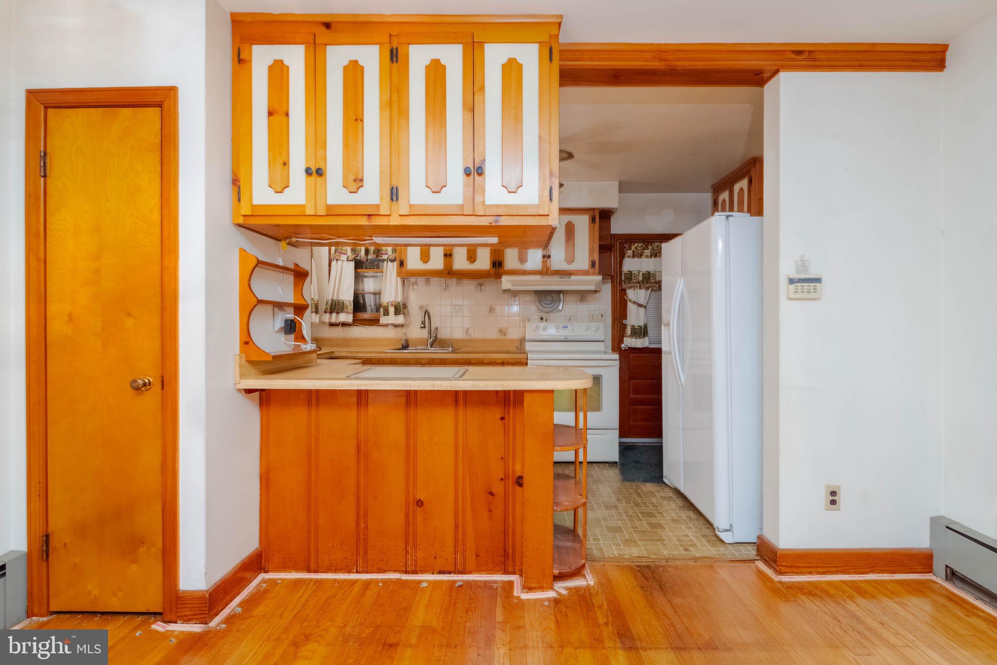 ROSEDALE GARDENS - Residential