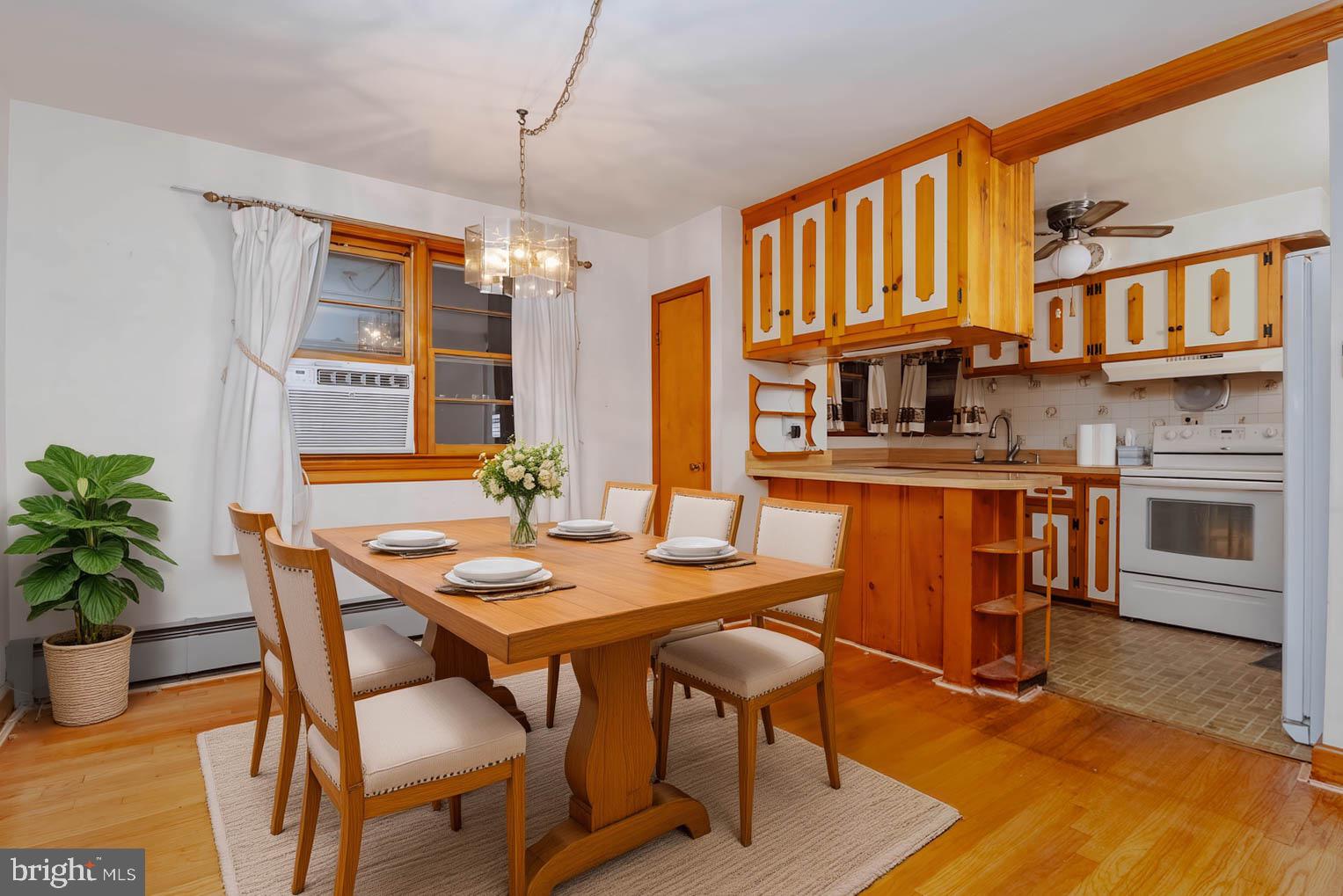 ROSEDALE GARDENS - Residential