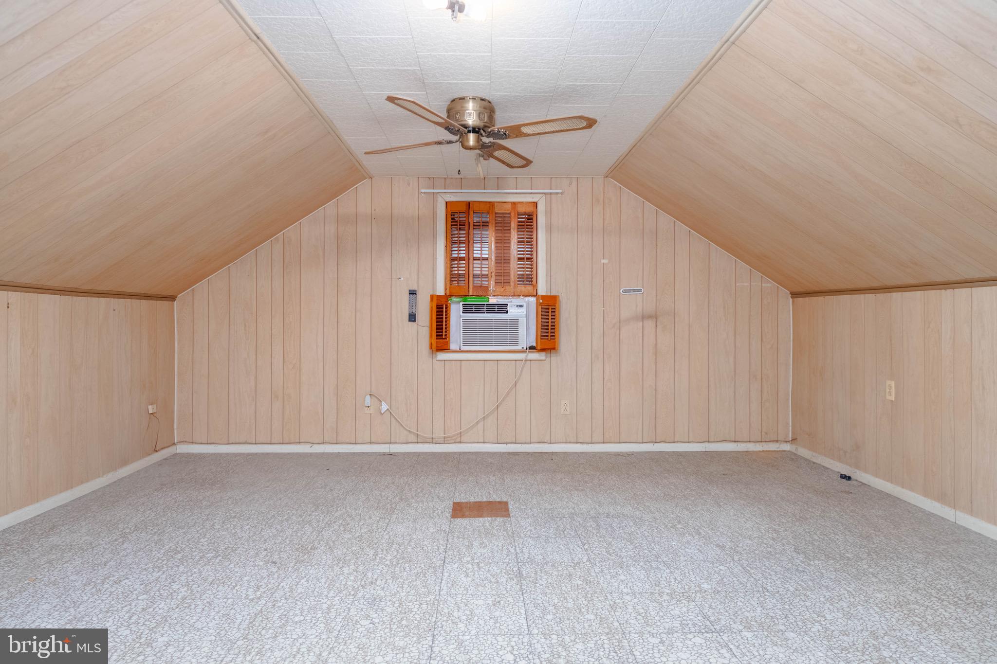 ROSEDALE GARDENS - Residential