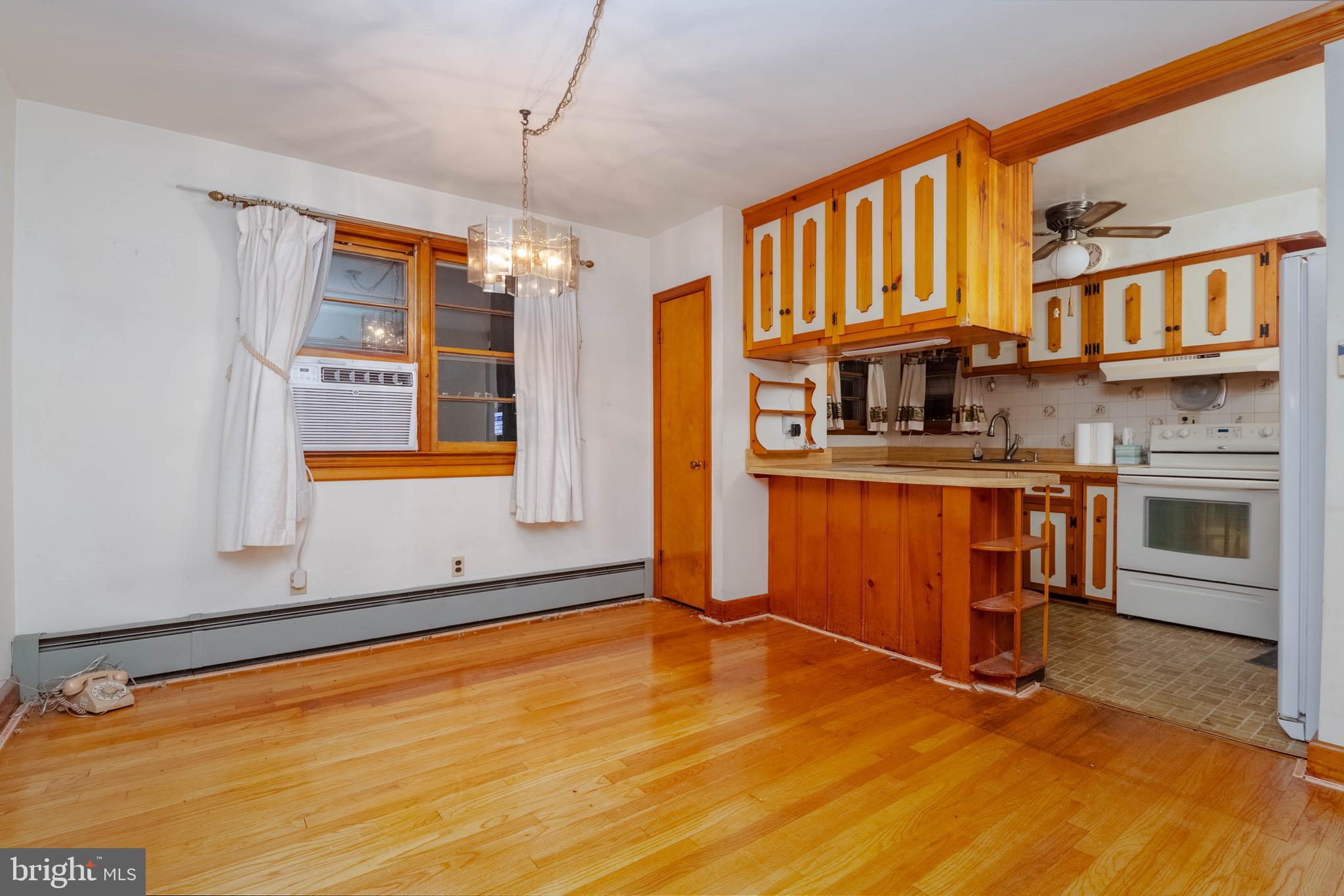 ROSEDALE GARDENS - Residential