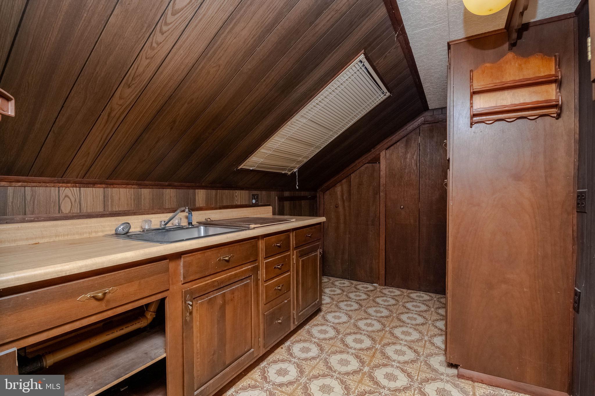 ROSEDALE GARDENS - Residential