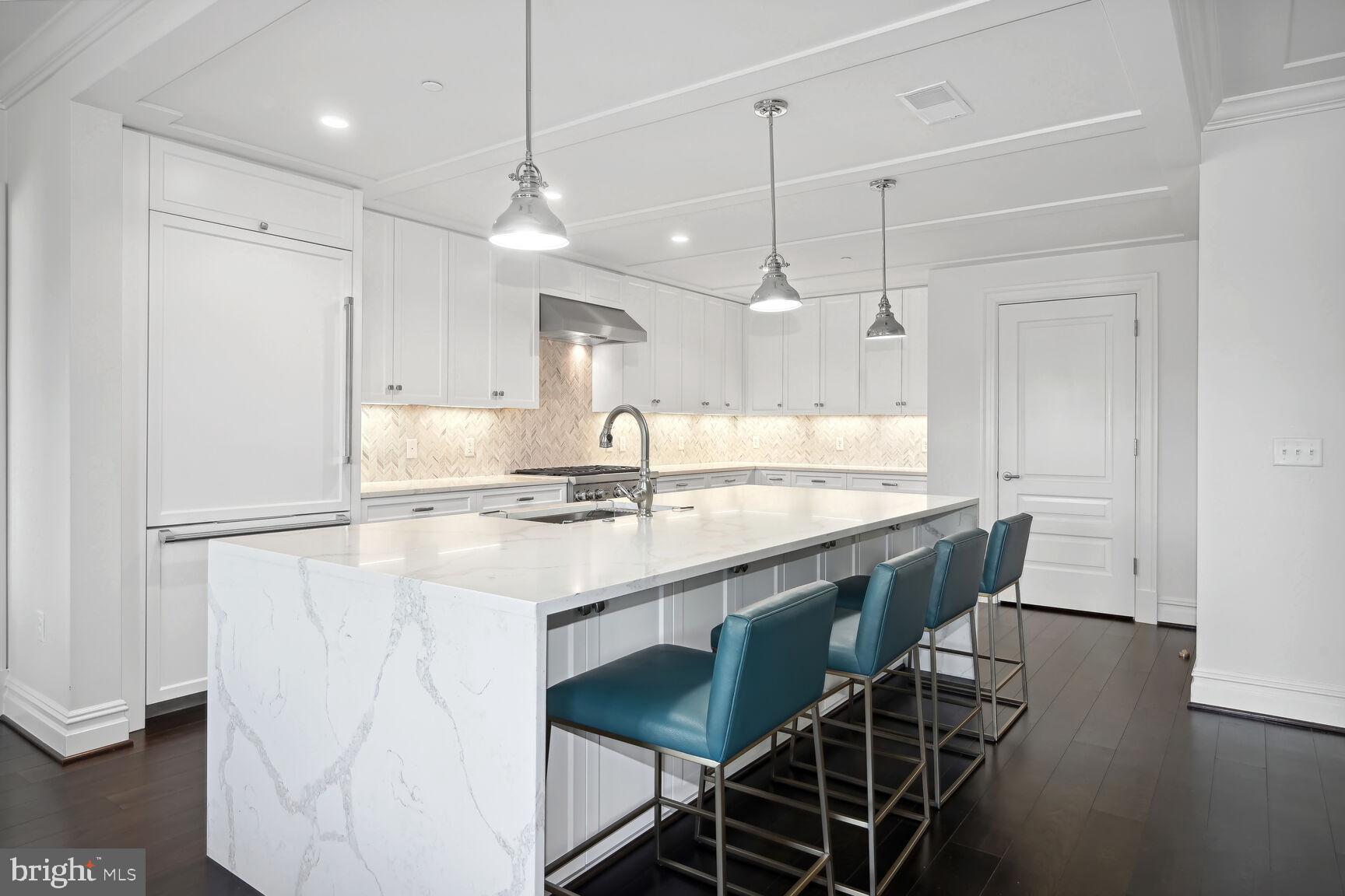 THE SIGNET - Residential