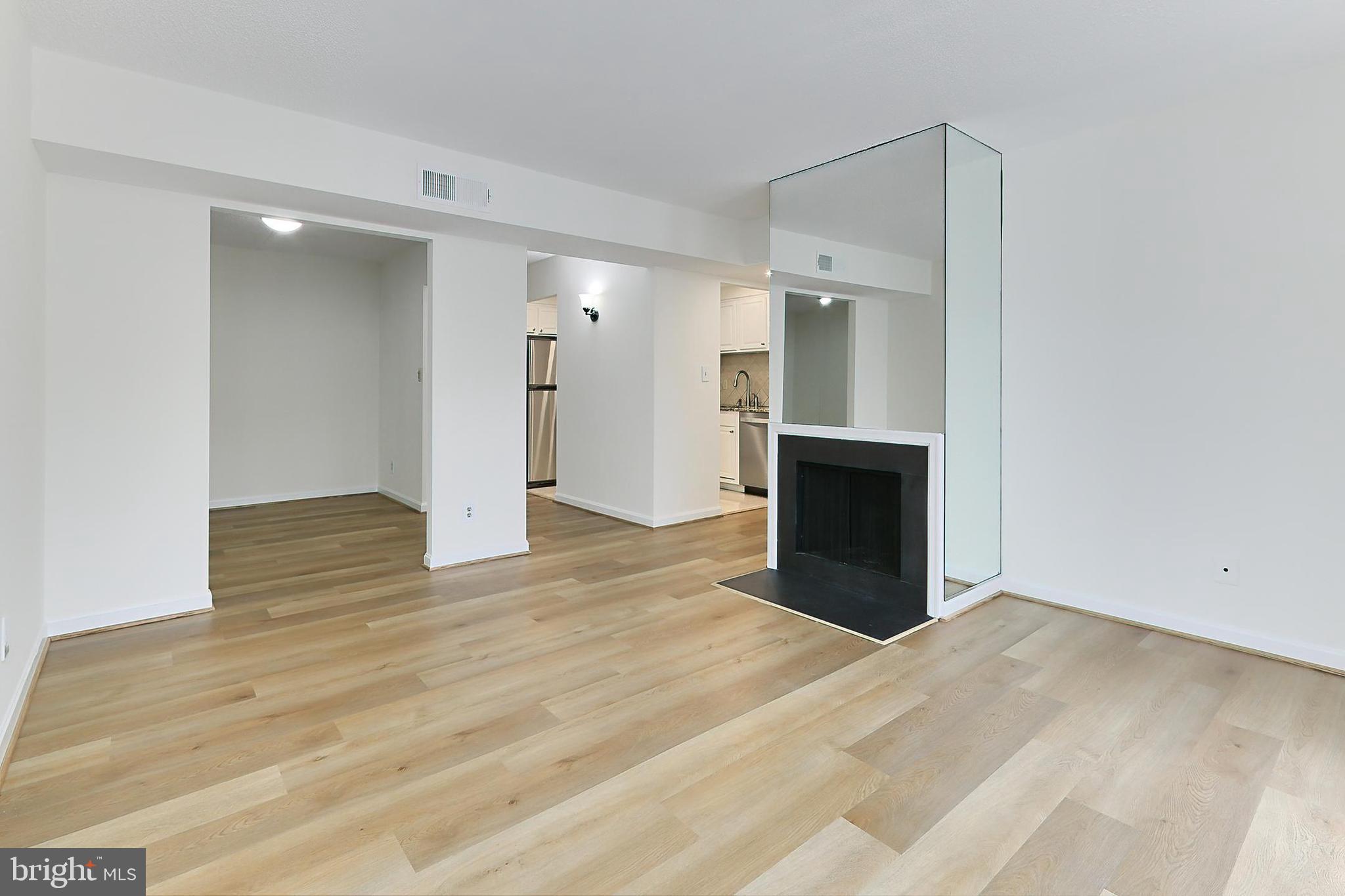 THE PLAZA - Residential