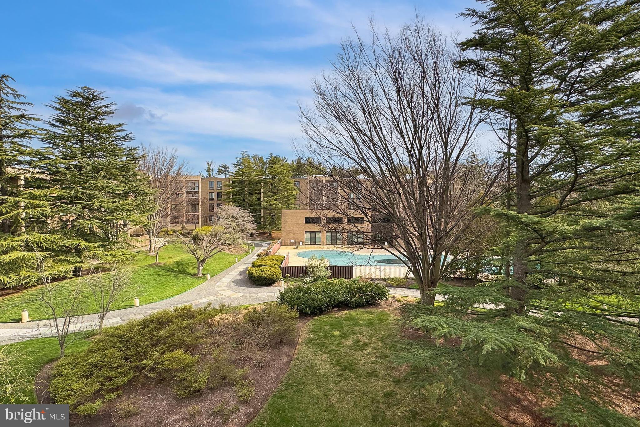 THE PLAZA - Residential