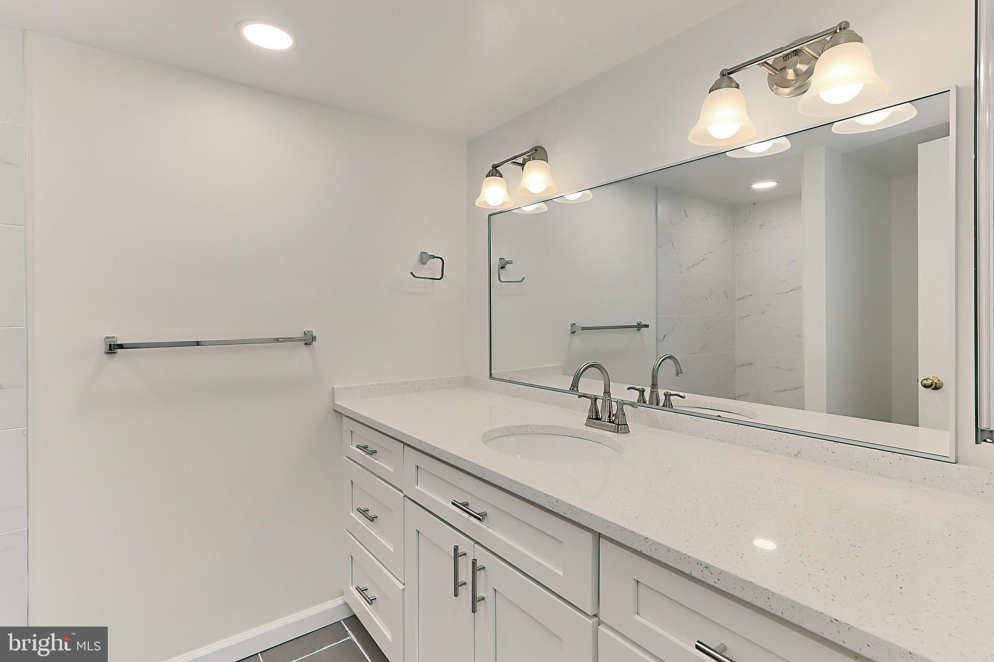 THE PLAZA - Residential