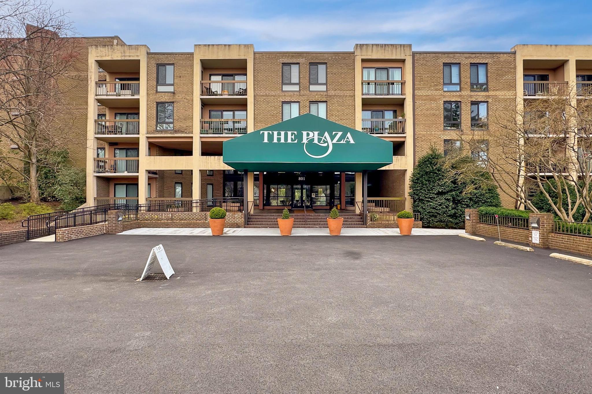 THE PLAZA - Residential