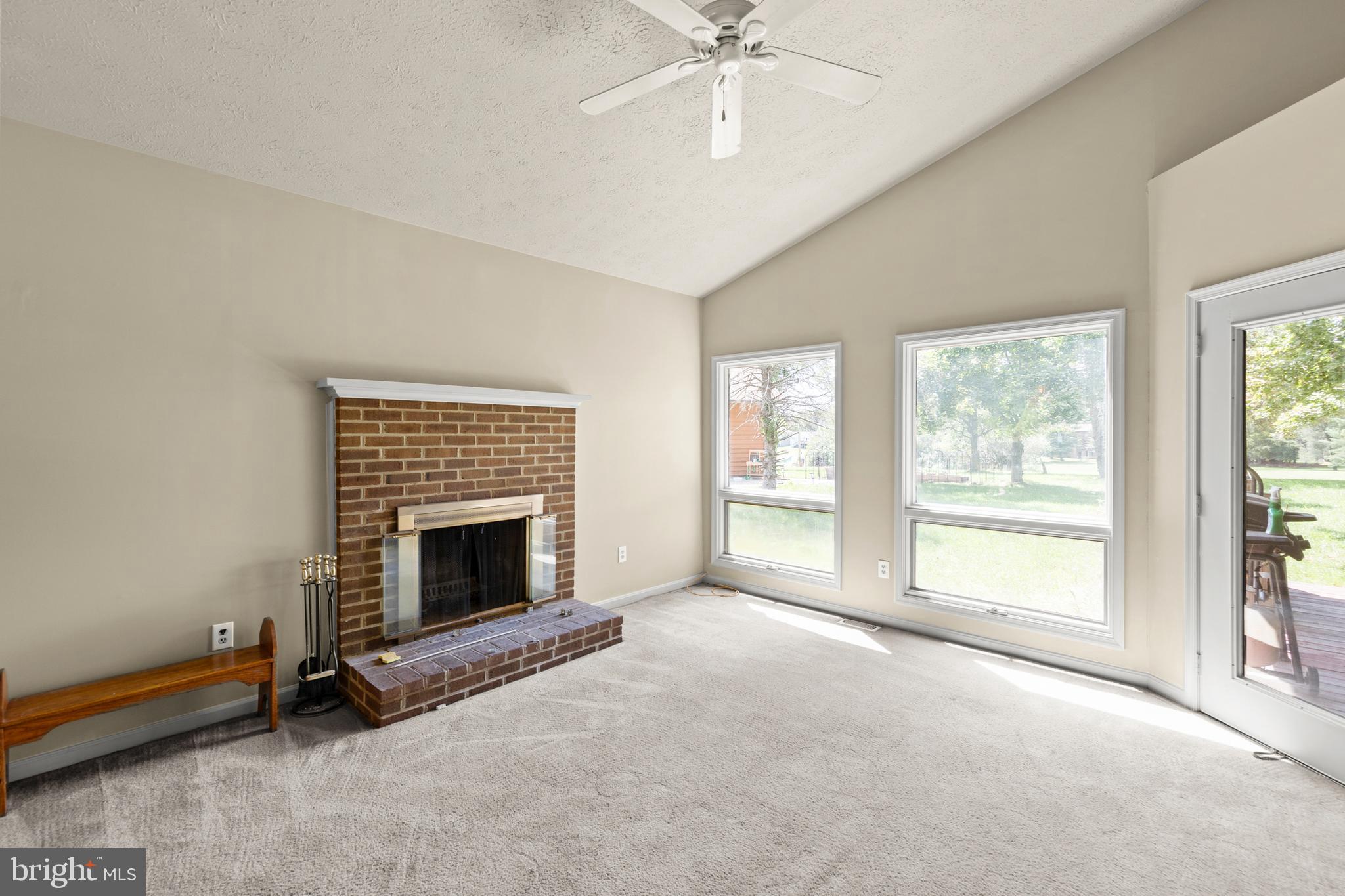 LAKE HOLIDAY ESTATES - Residential