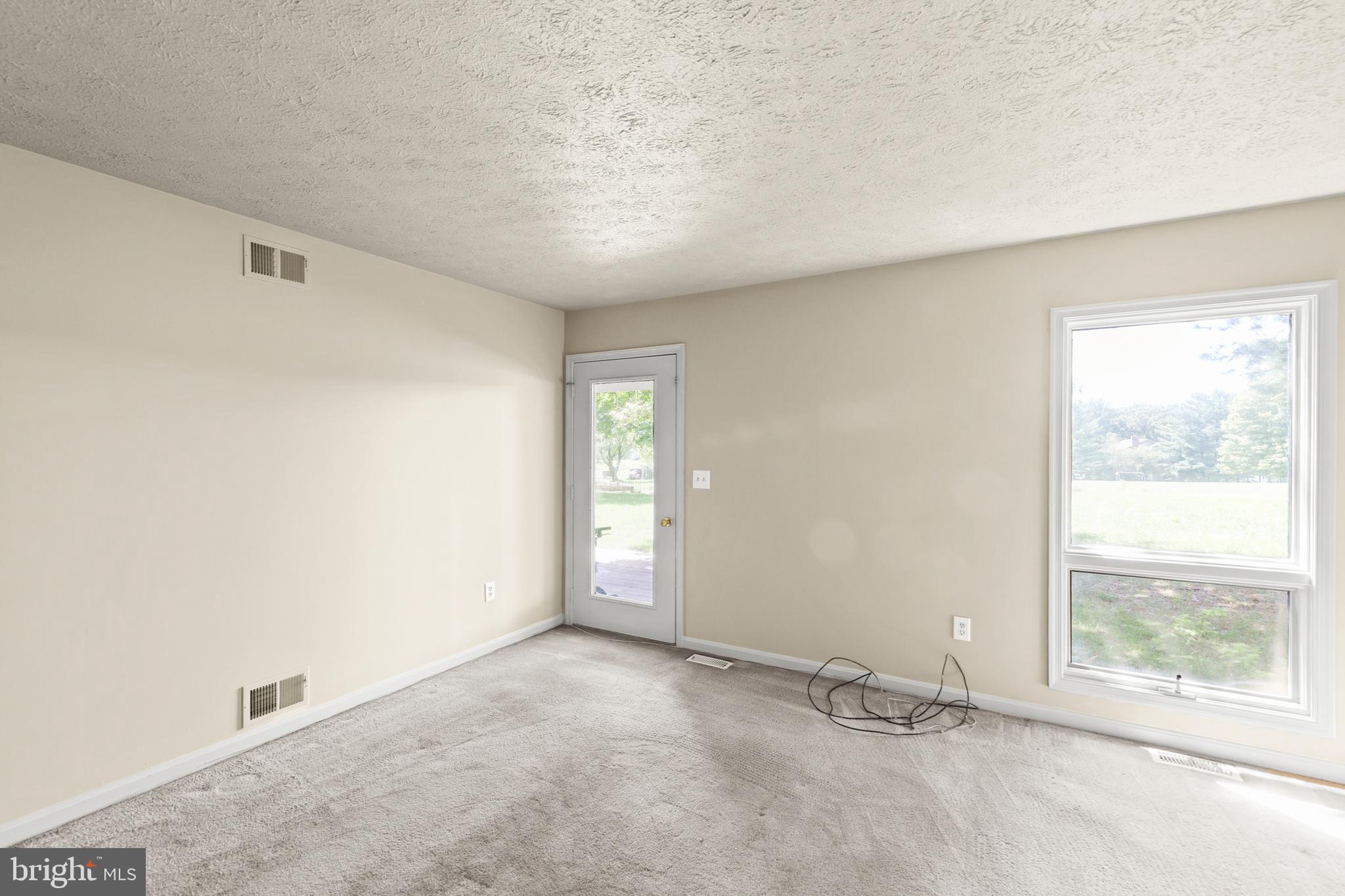 LAKE HOLIDAY ESTATES - Residential