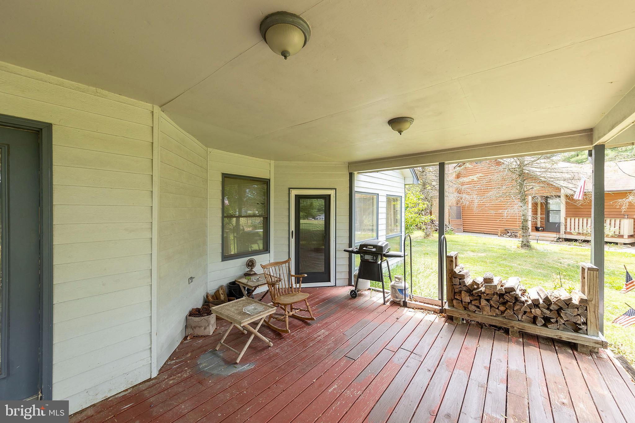 LAKE HOLIDAY ESTATES - Residential