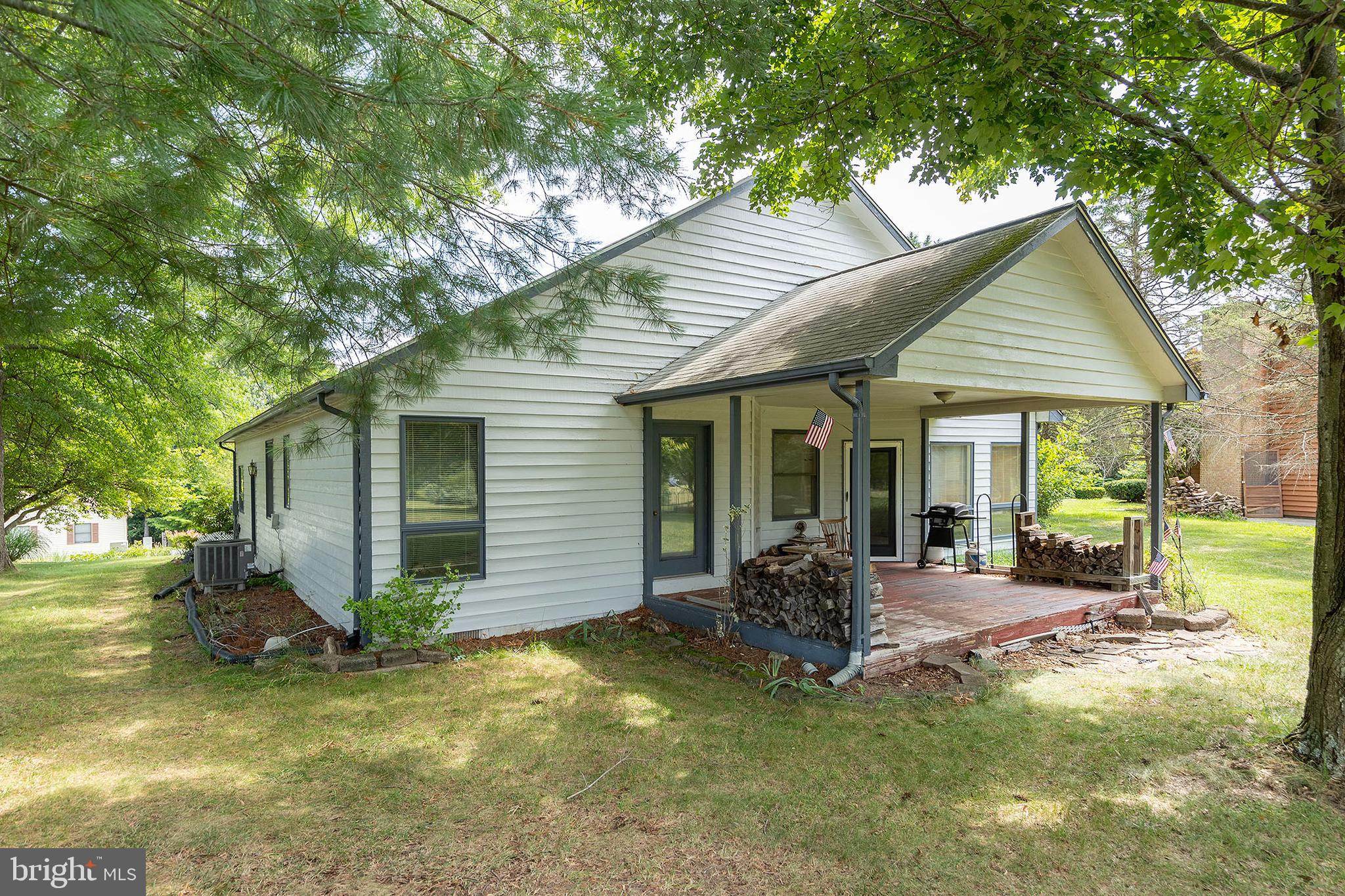 LAKE HOLIDAY ESTATES - Residential