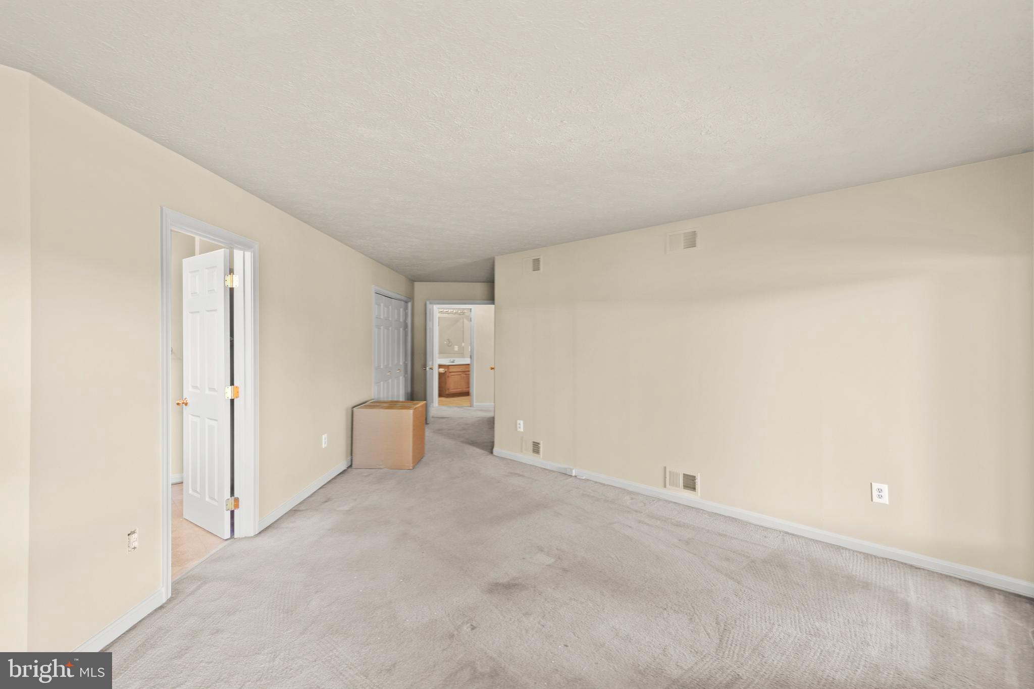 LAKE HOLIDAY ESTATES - Residential