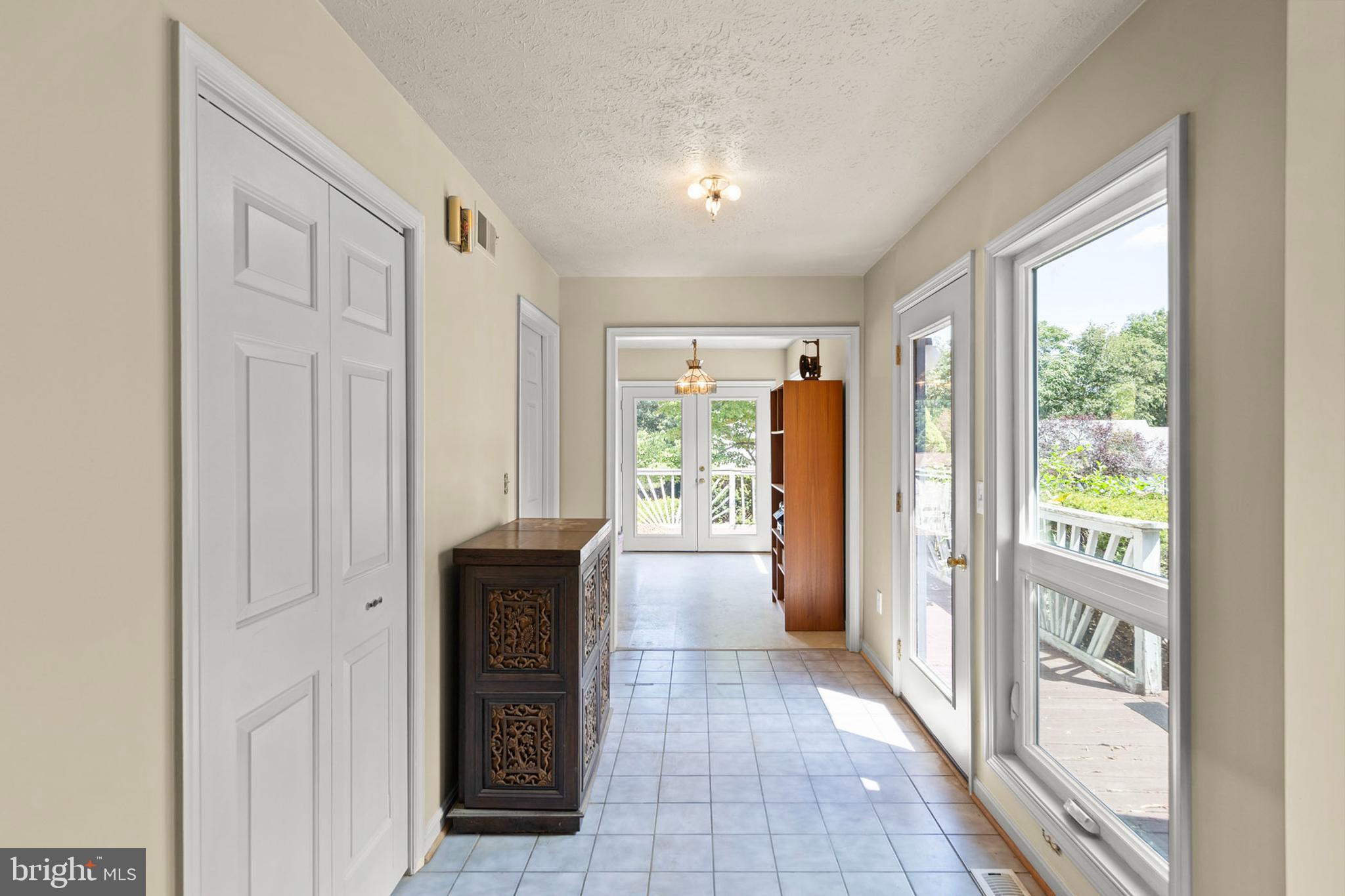 LAKE HOLIDAY ESTATES - Residential