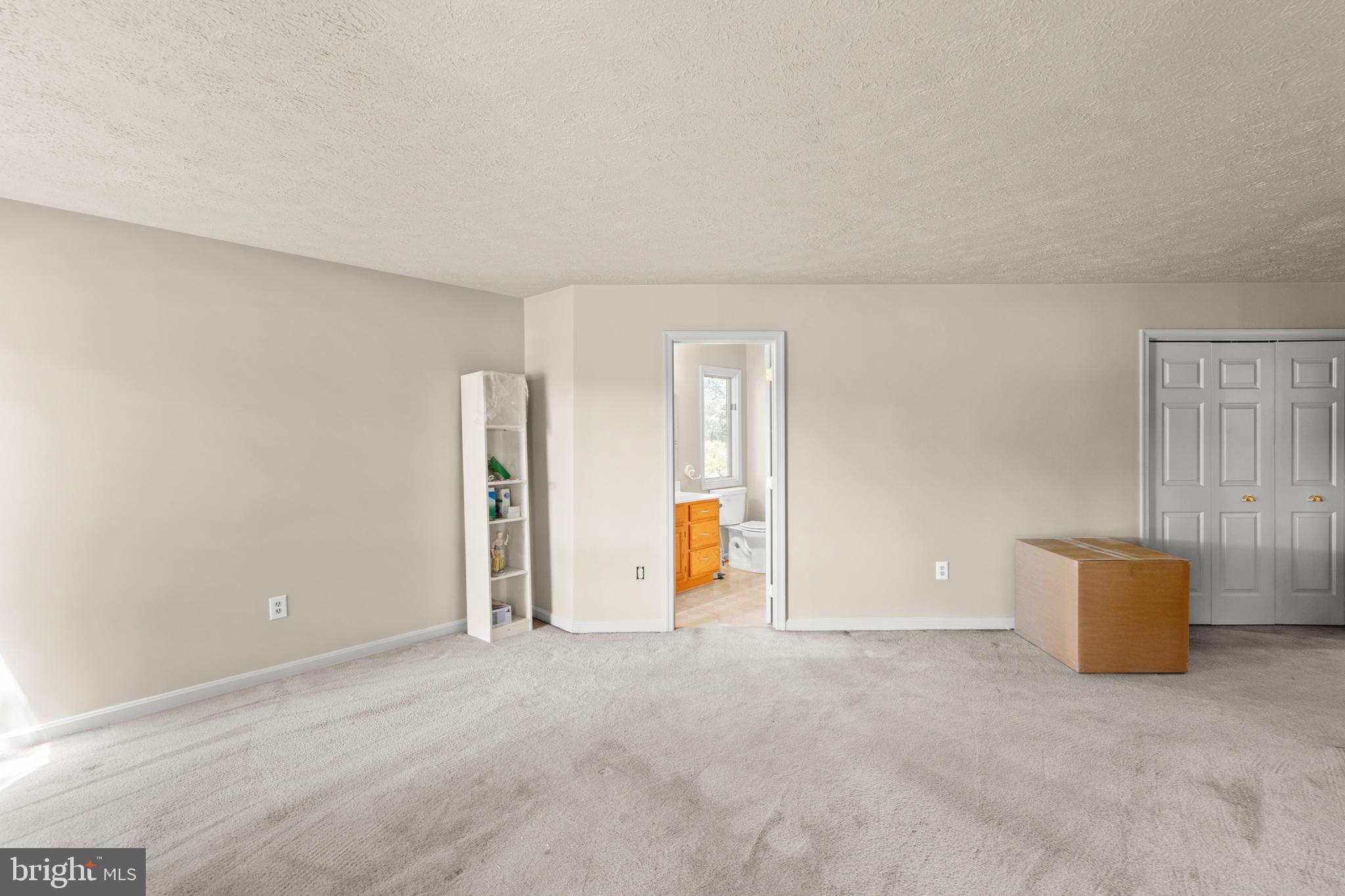 LAKE HOLIDAY ESTATES - Residential