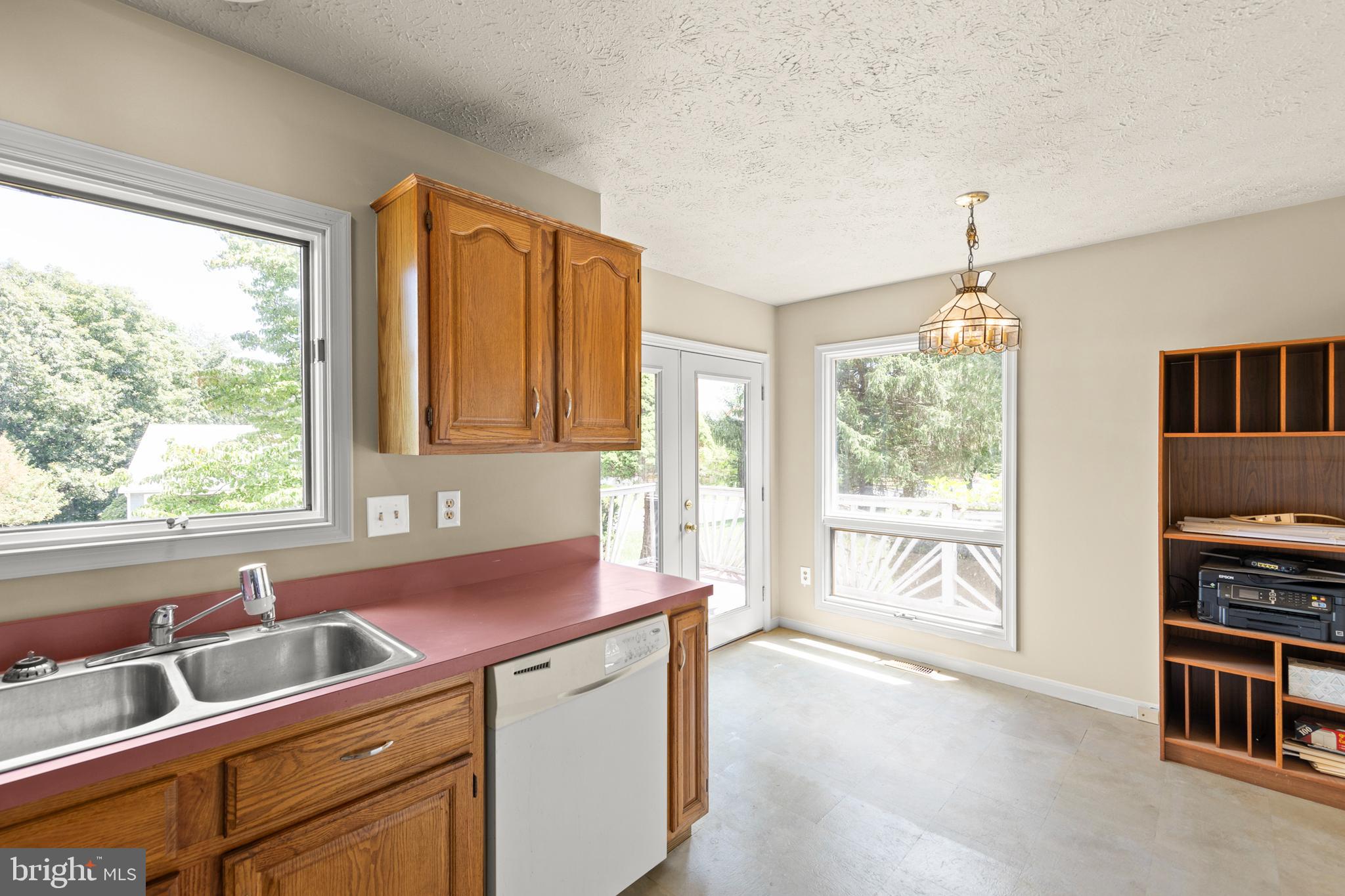 LAKE HOLIDAY ESTATES - Residential