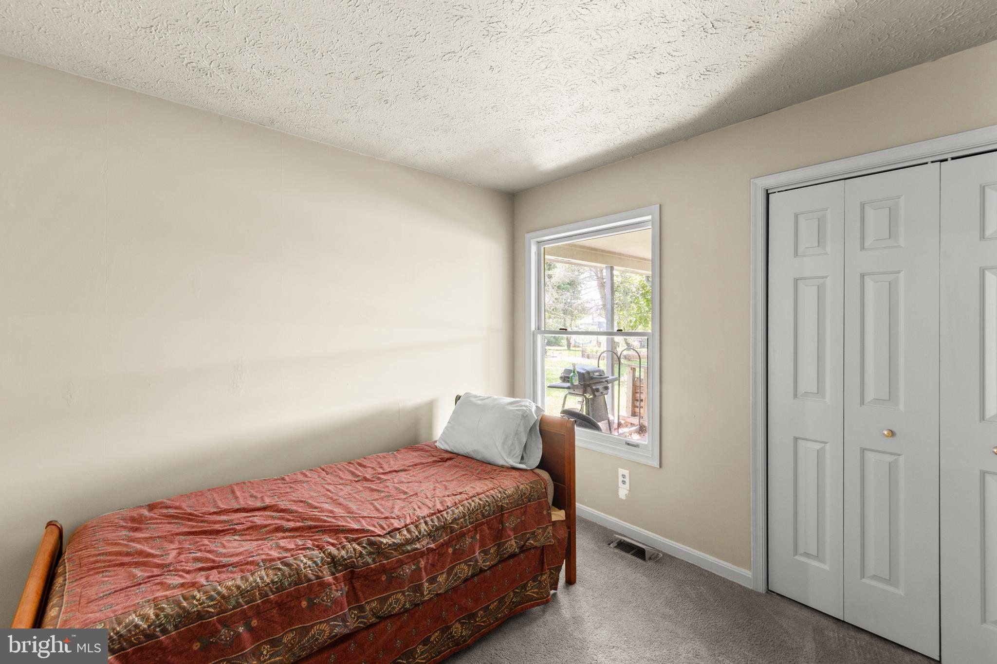 LAKE HOLIDAY ESTATES - Residential