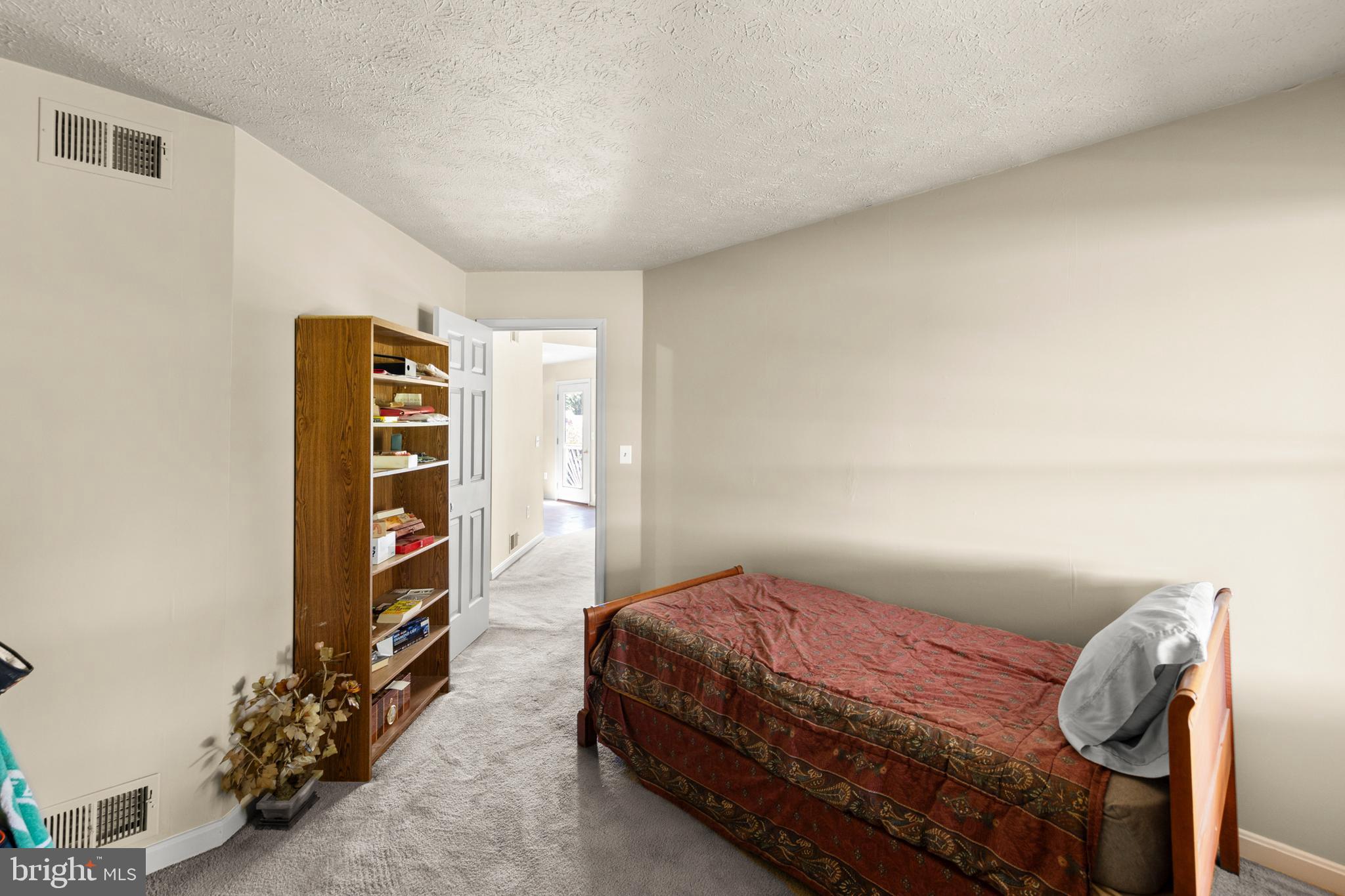 LAKE HOLIDAY ESTATES - Residential