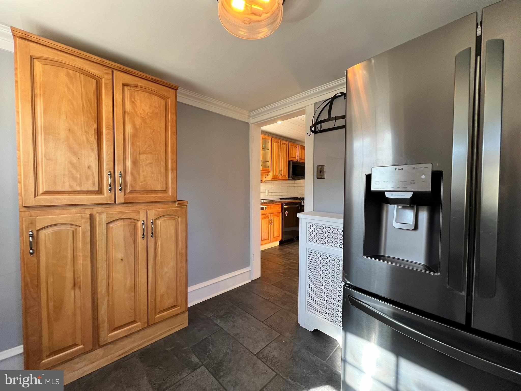 GLADSTONE MANOR - Residential