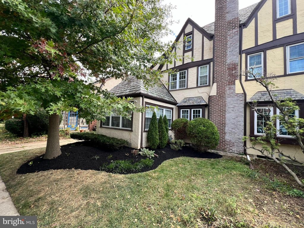 Photo of 108 Gladstone Road, LANSDOWNE, PA 19050 (MLS # PADE2101870)
