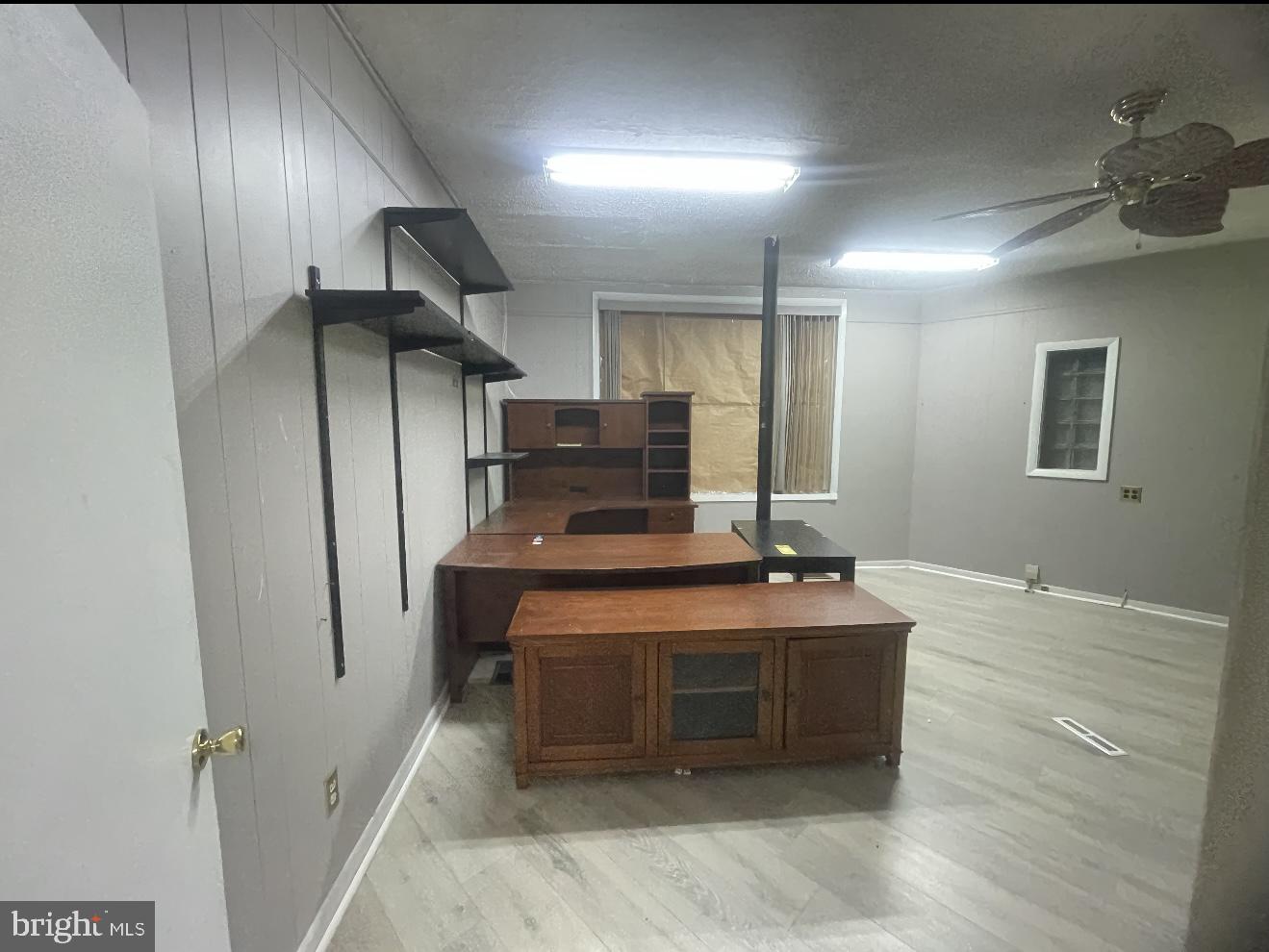 1235 N BLACK HORSE PIKE