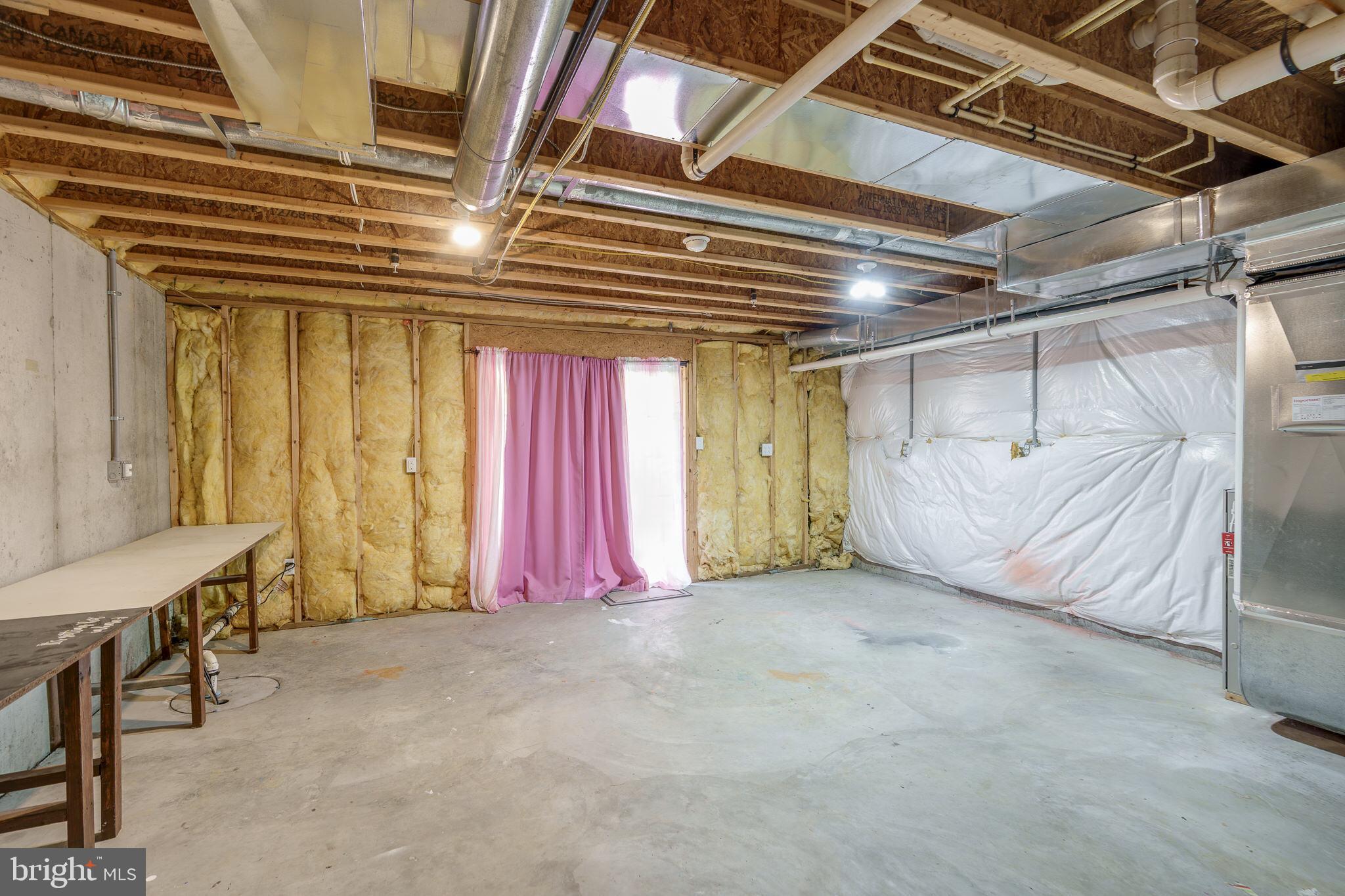 RED HILL - Residential