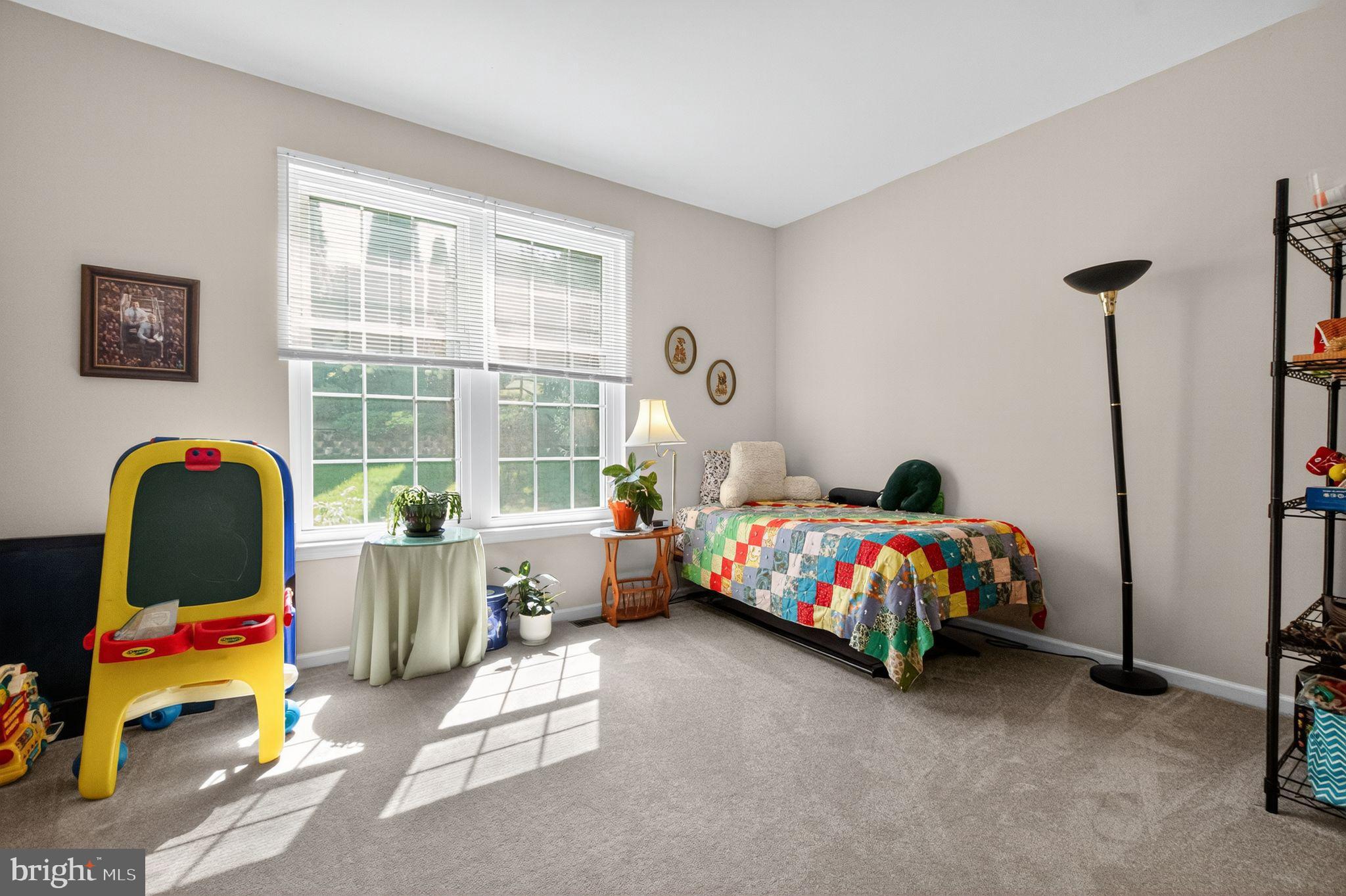 MEADOWS AT VALLEYFRG - Residential