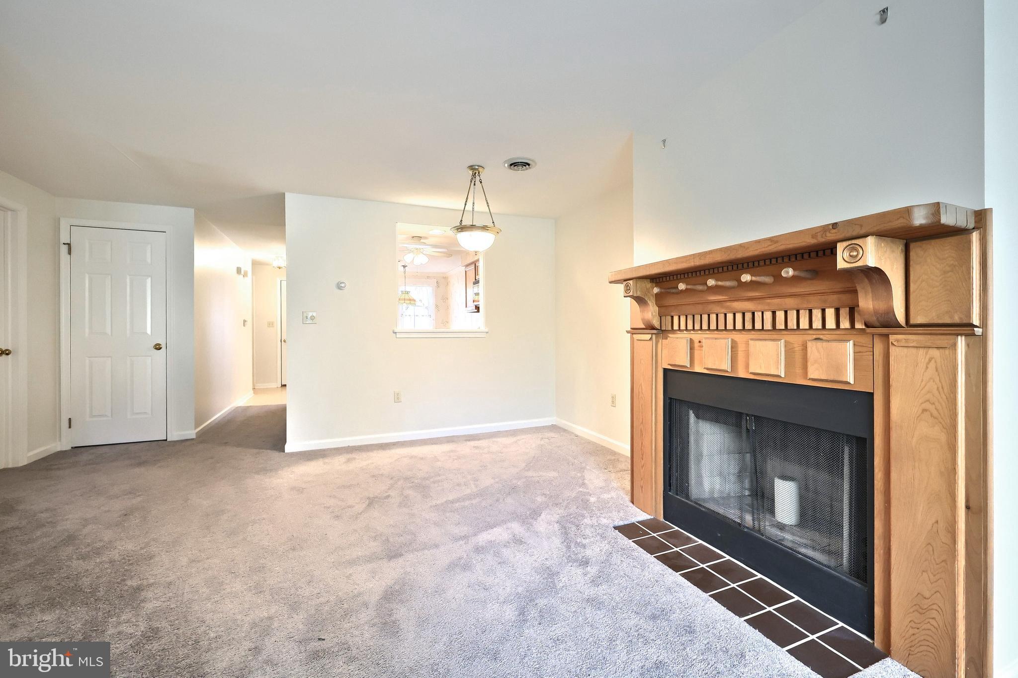 STONEGATE VILLAGE - Residential